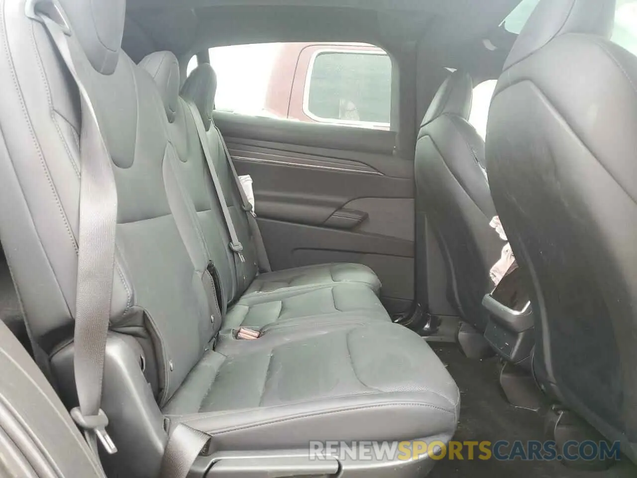 11 Photograph of a damaged car 7SAXCDE54RF441715 TESLA MODEL X 2024