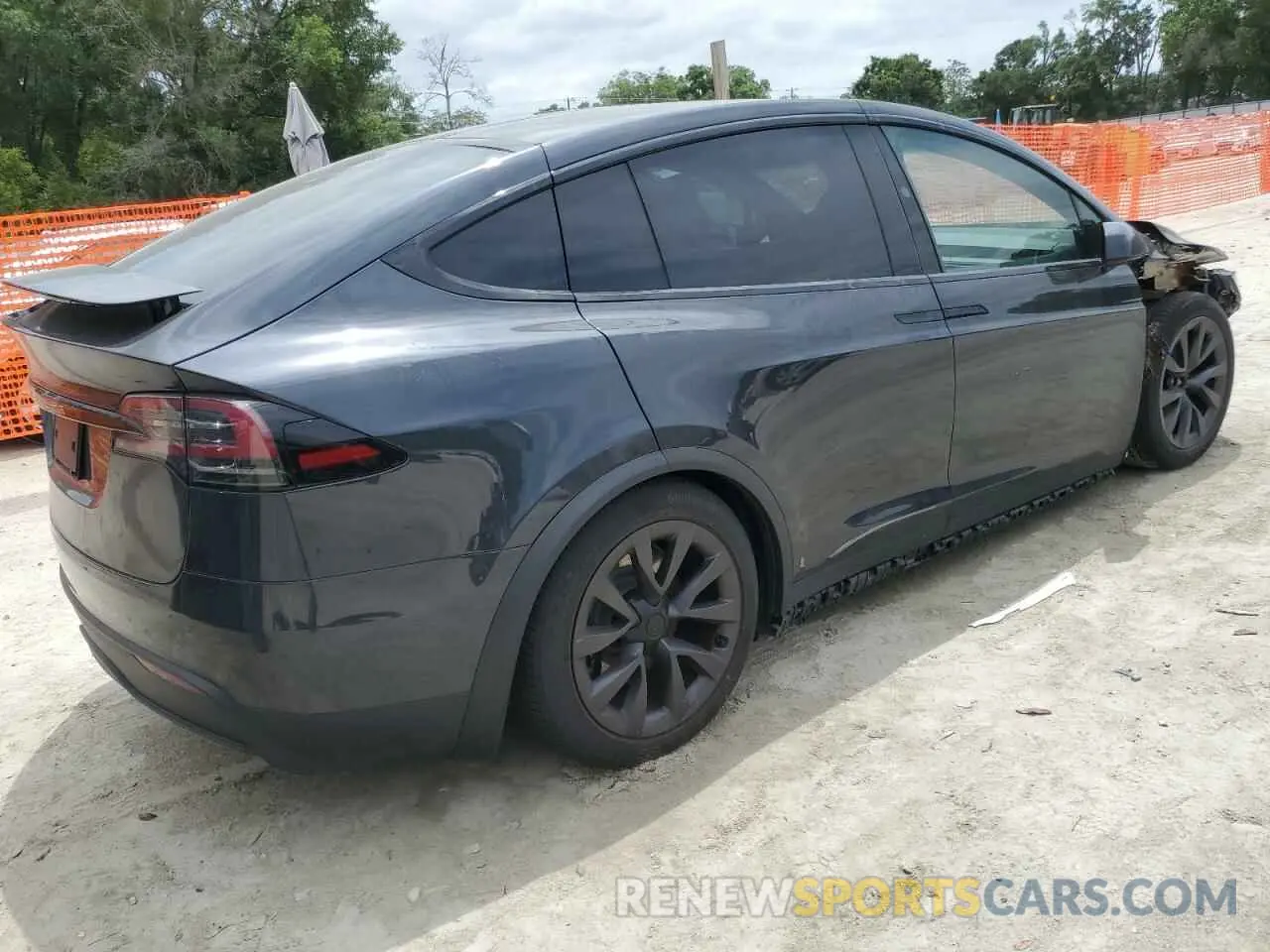 3 Photograph of a damaged car 7SAXCDE54RF445327 TESLA MODEL X 2024