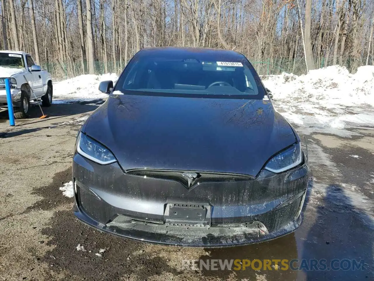 5 Photograph of a damaged car 7SAXCDE55RF433493 TESLA MODEL X 2024