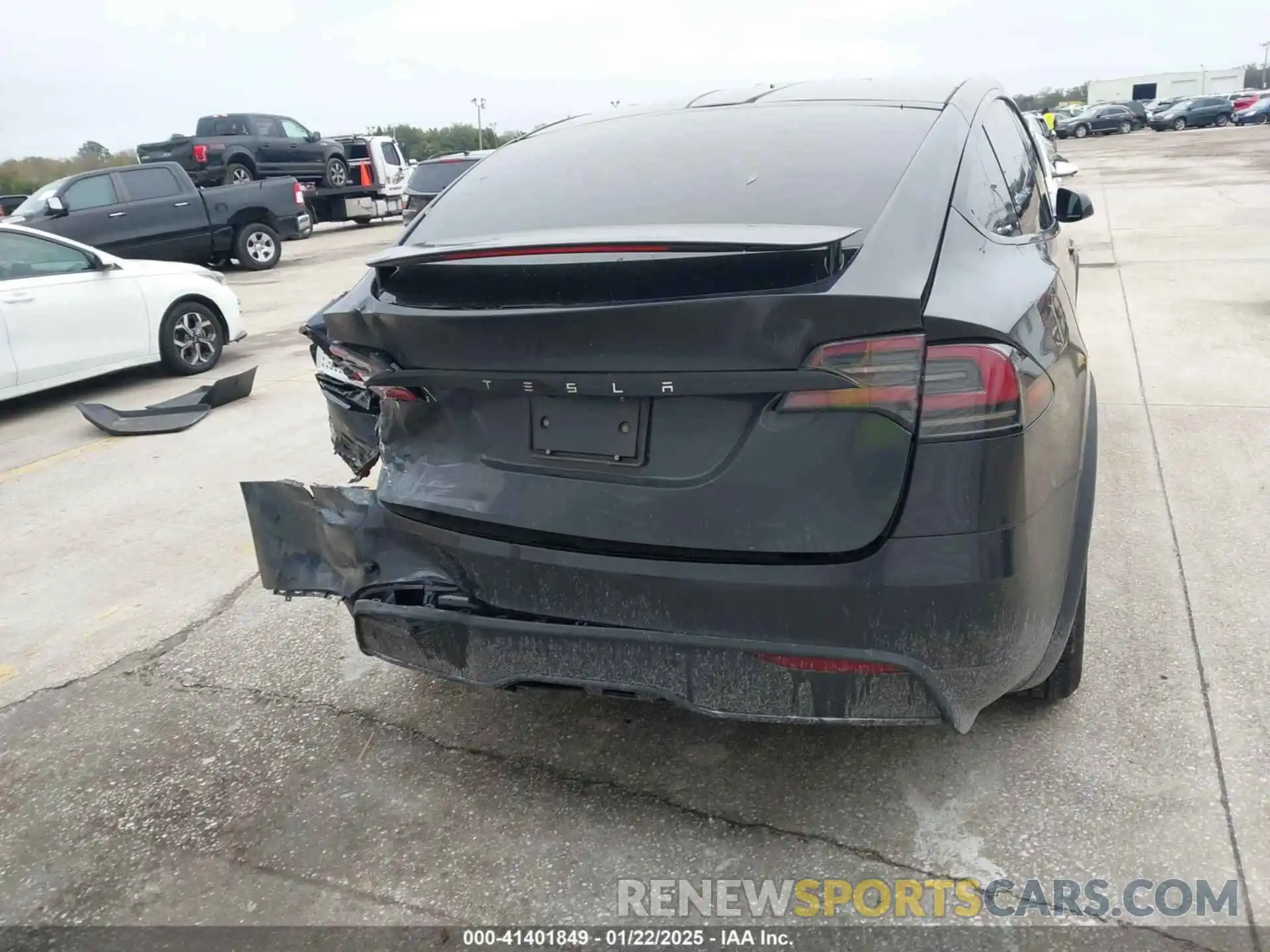 16 Photograph of a damaged car 7SAXCDE56RF441439 TESLA MODEL X 2024