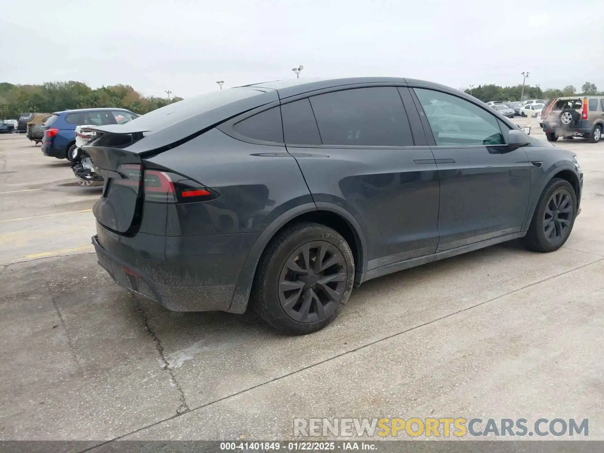 4 Photograph of a damaged car 7SAXCDE56RF441439 TESLA MODEL X 2024