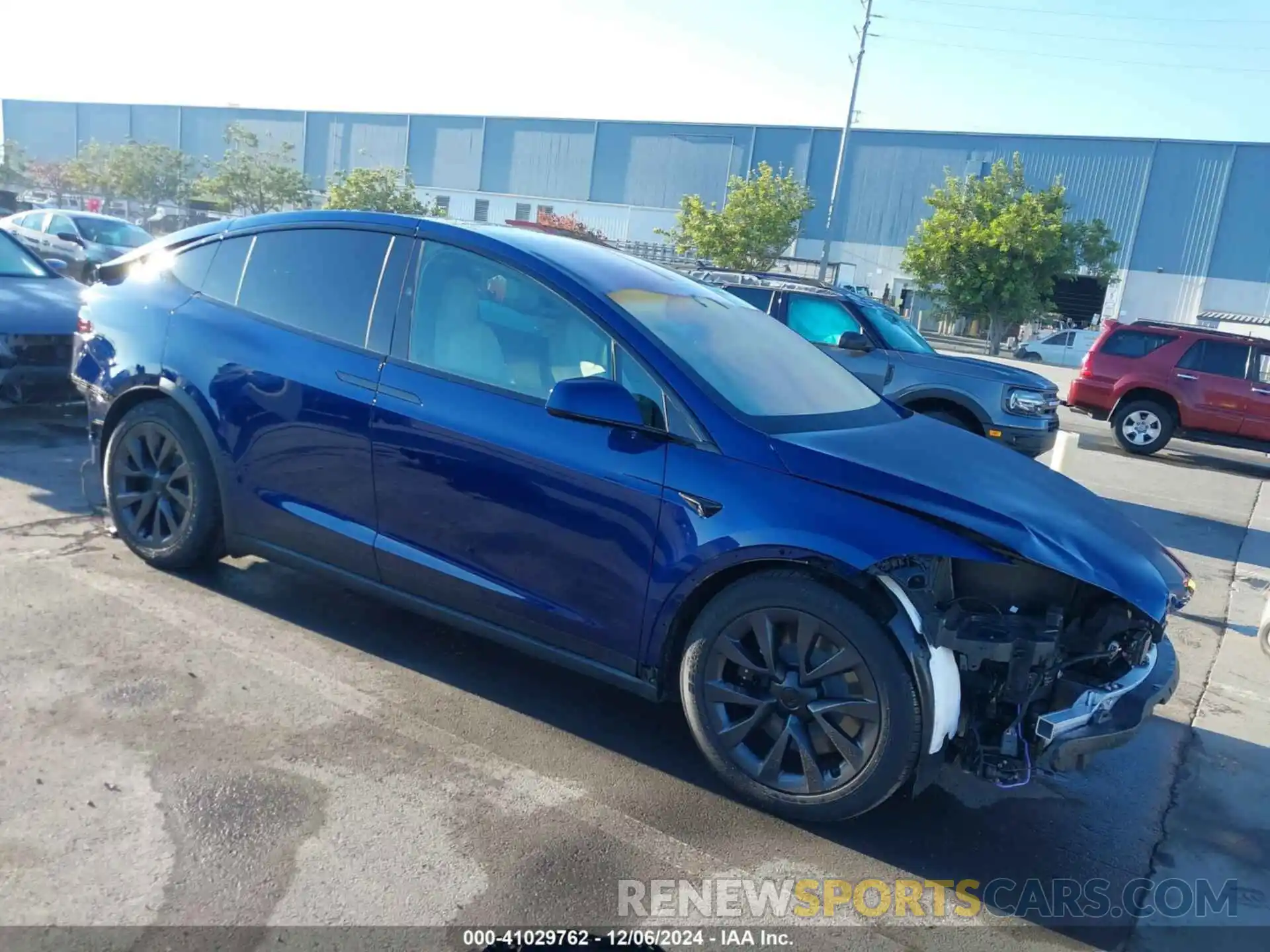 1 Photograph of a damaged car 7SAXCDE5XRF443761 TESLA MODEL X 2024