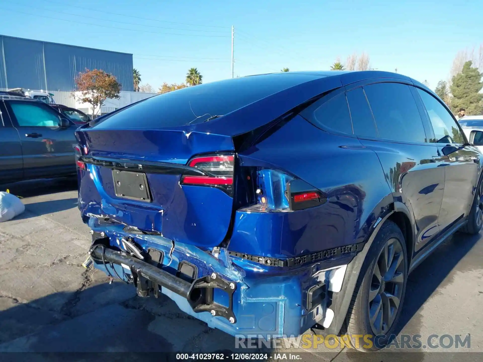 22 Photograph of a damaged car 7SAXCDE5XRF443761 TESLA MODEL X 2024