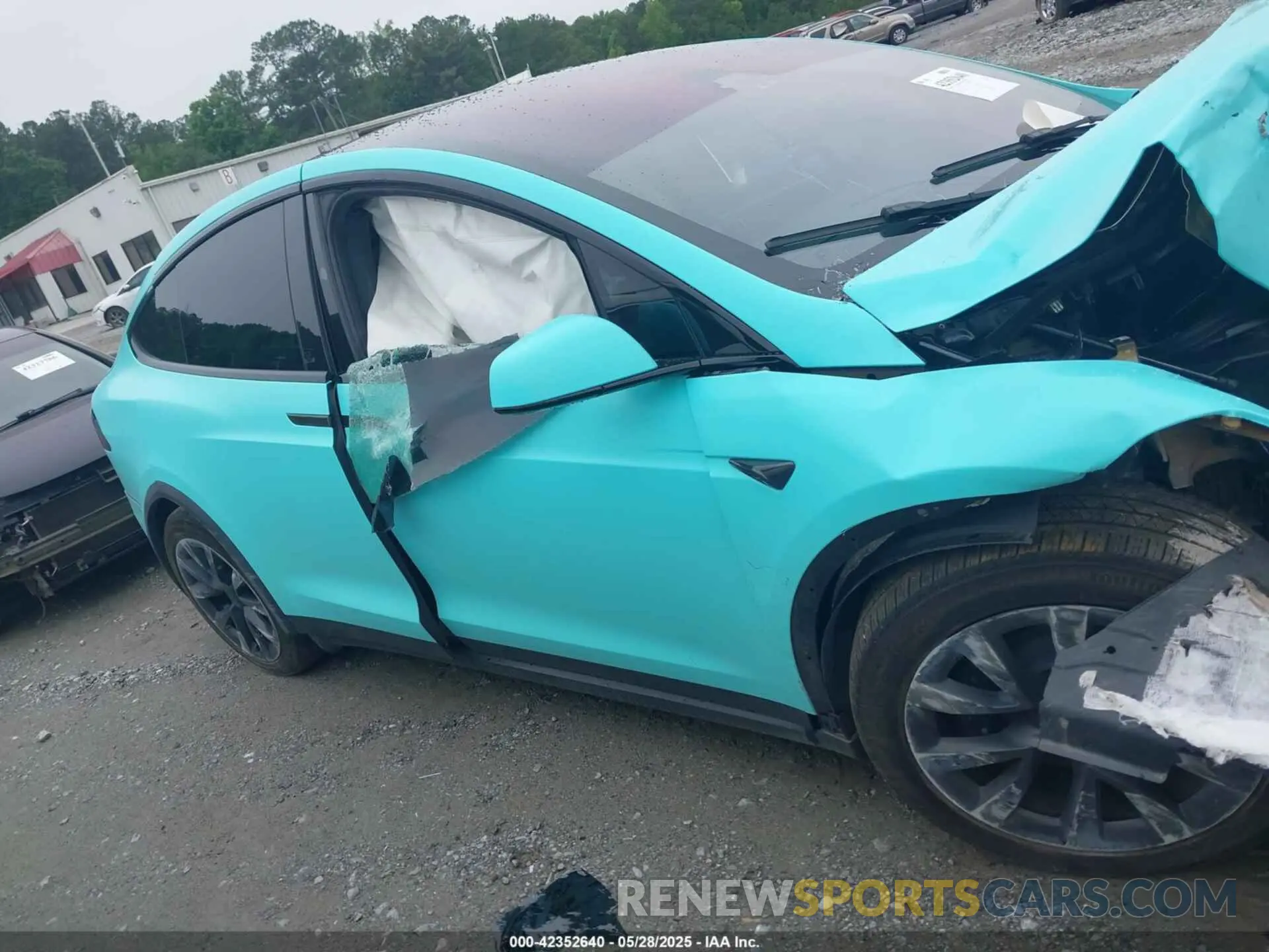 13 Photograph of a damaged car 7SAXCDE5XRF449317 TESLA MODEL X 2024