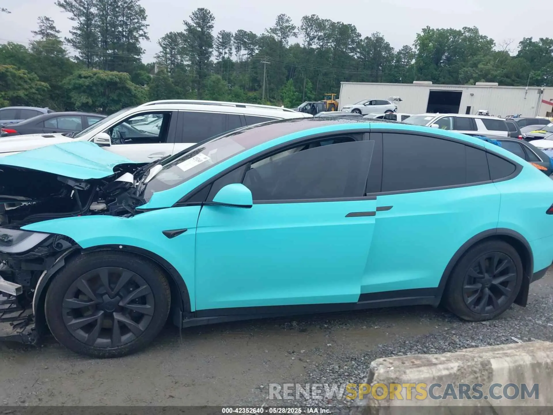 14 Photograph of a damaged car 7SAXCDE5XRF449317 TESLA MODEL X 2024