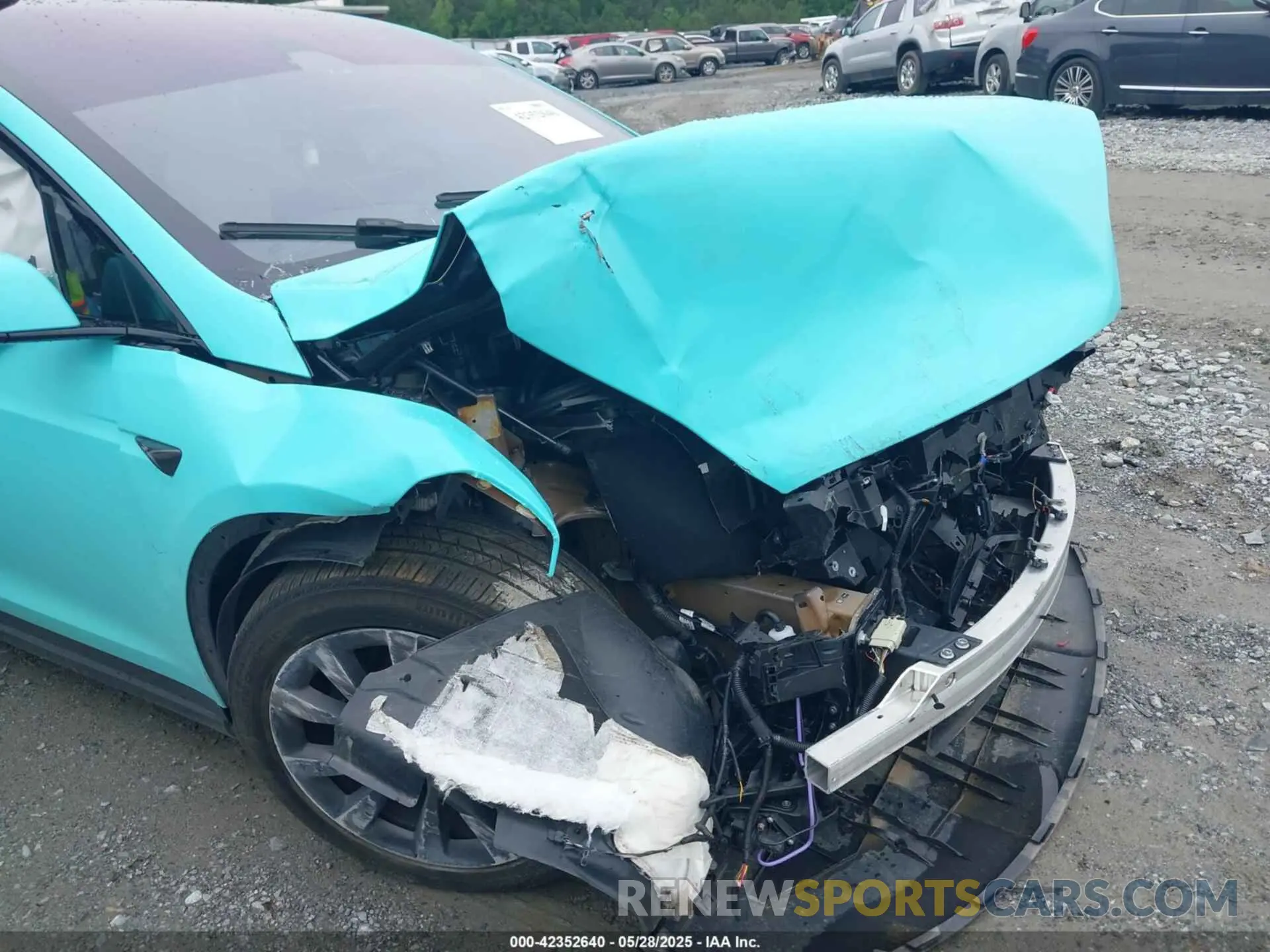 19 Photograph of a damaged car 7SAXCDE5XRF449317 TESLA MODEL X 2024