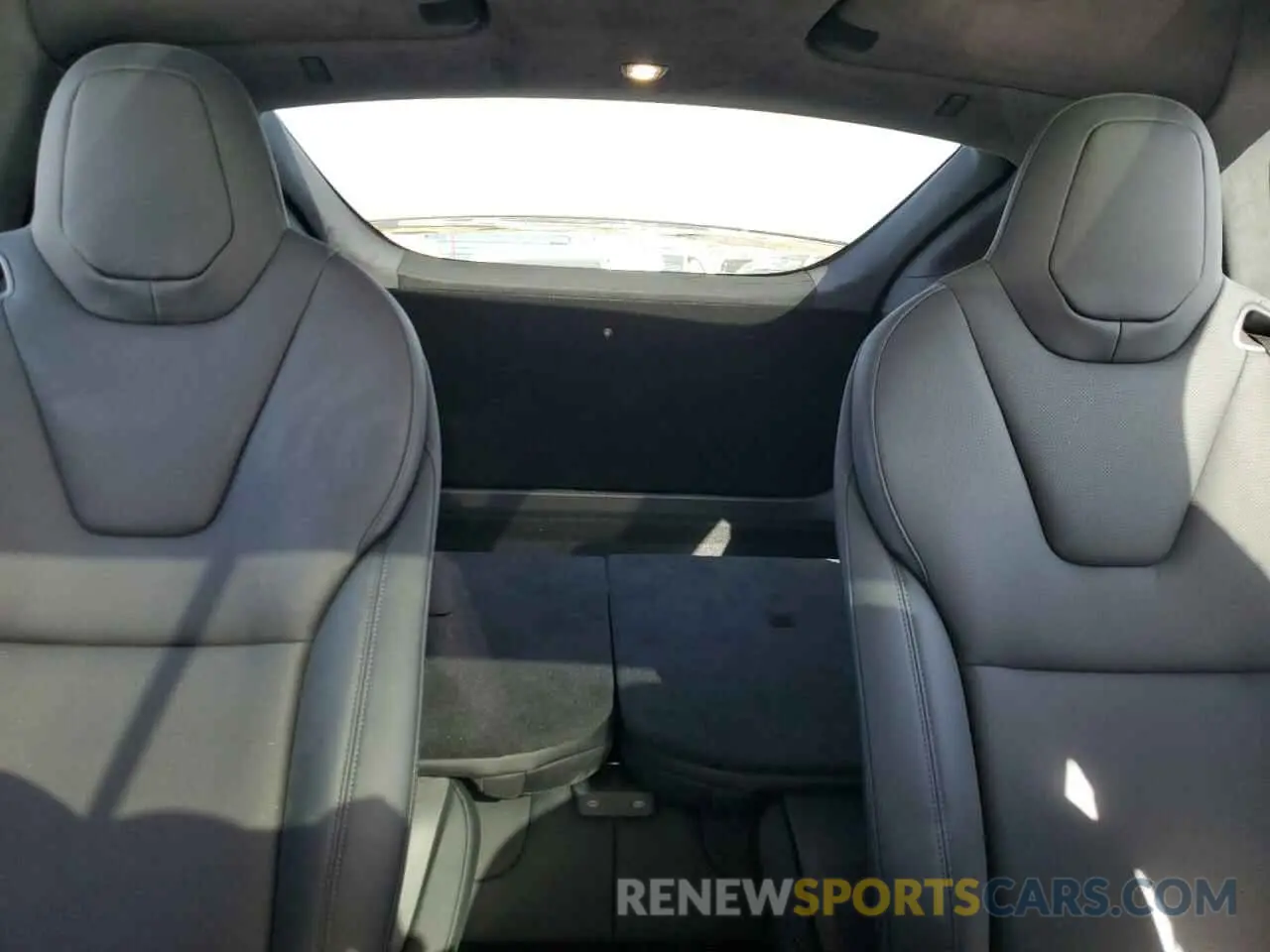 10 Photograph of a damaged car 7SAXCBE57SF463329 TESLA MODEL X 2025