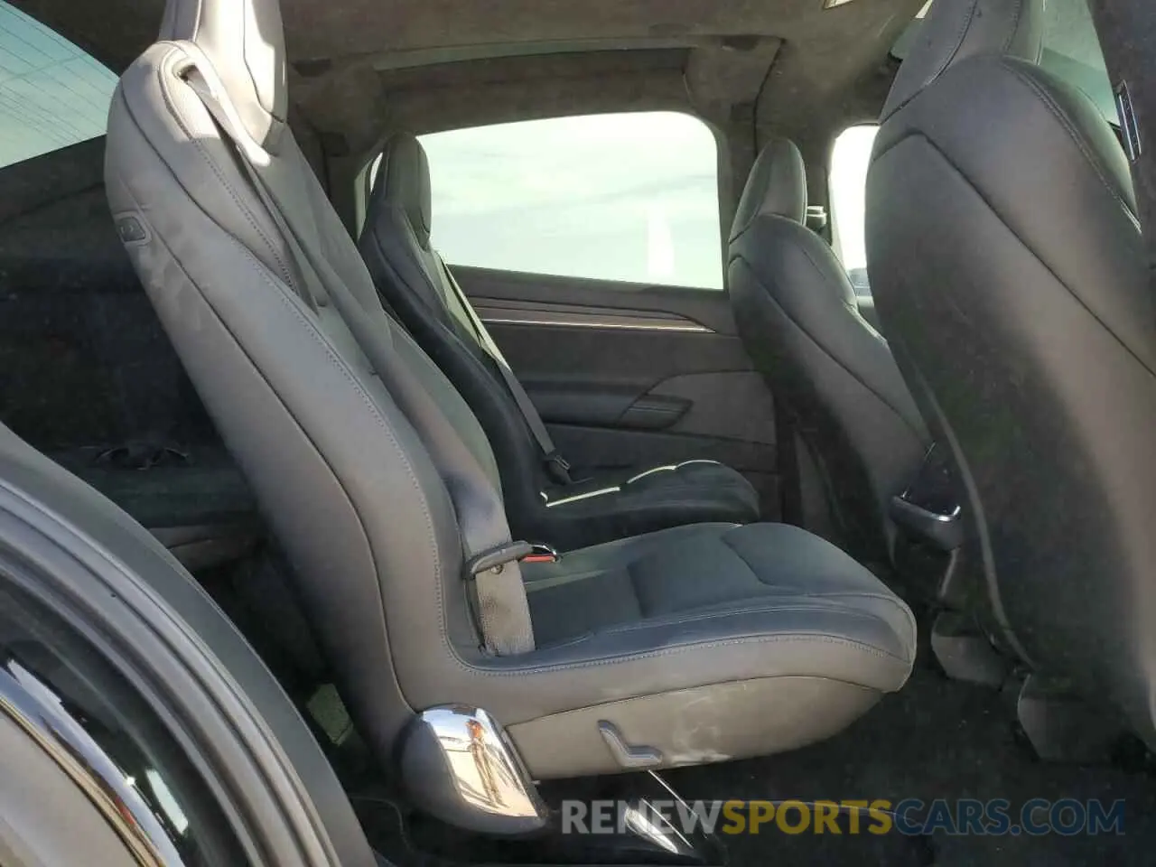 11 Photograph of a damaged car 7SAXCBE57SF463329 TESLA MODEL X 2025
