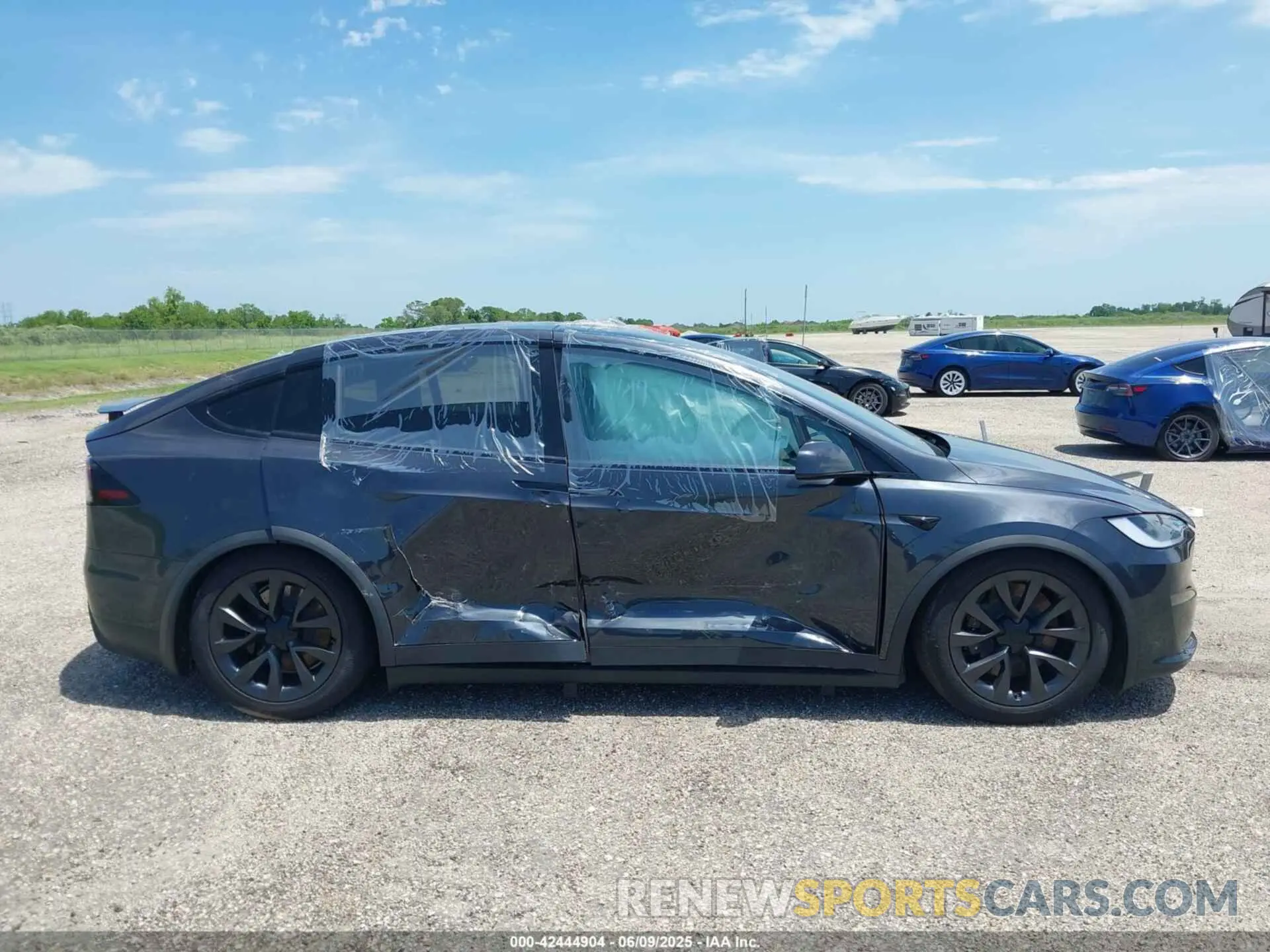 13 Photograph of a damaged car 7SAXCDE54SF462487 TESLA MODEL X 2025