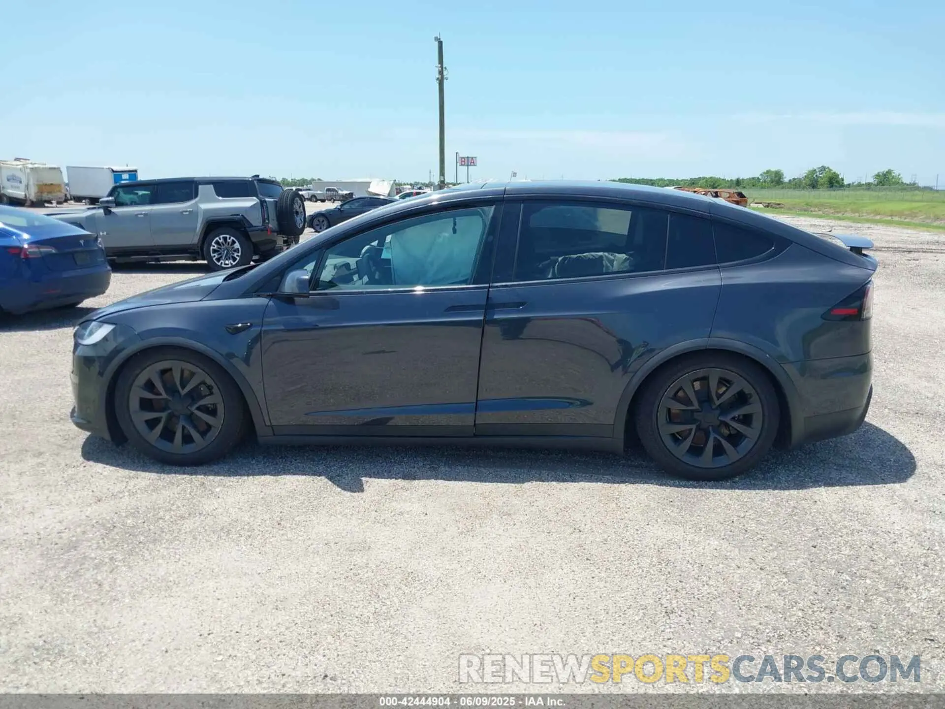 14 Photograph of a damaged car 7SAXCDE54SF462487 TESLA MODEL X 2025