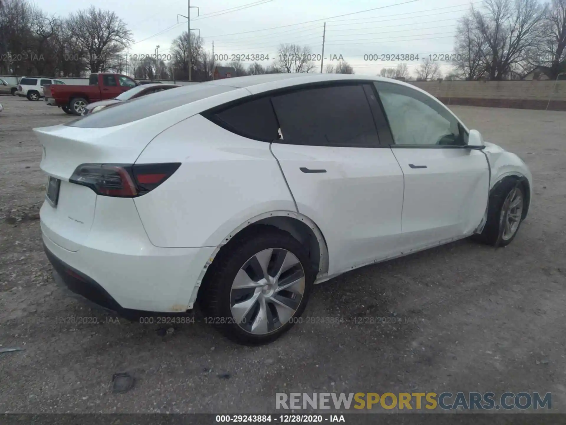 4 Photograph of a damaged car 5YJYGDEE0LF006249 TESLA MODEL Y 2020