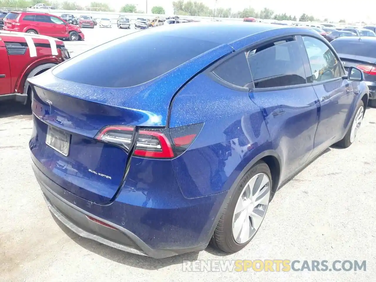 4 Photograph of a damaged car 5YJYGDEE0LF009295 TESLA MODEL Y 2020