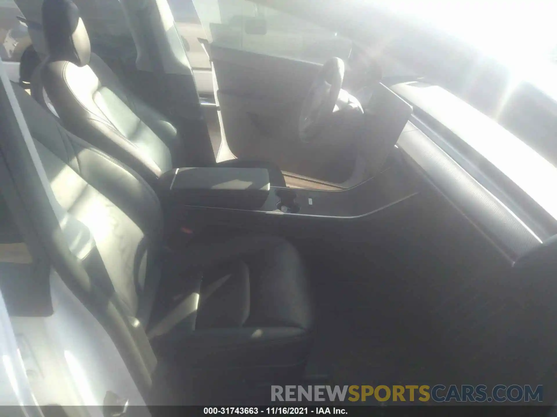 5 Photograph of a damaged car 5YJYGDEE0LF012813 TESLA MODEL Y 2020