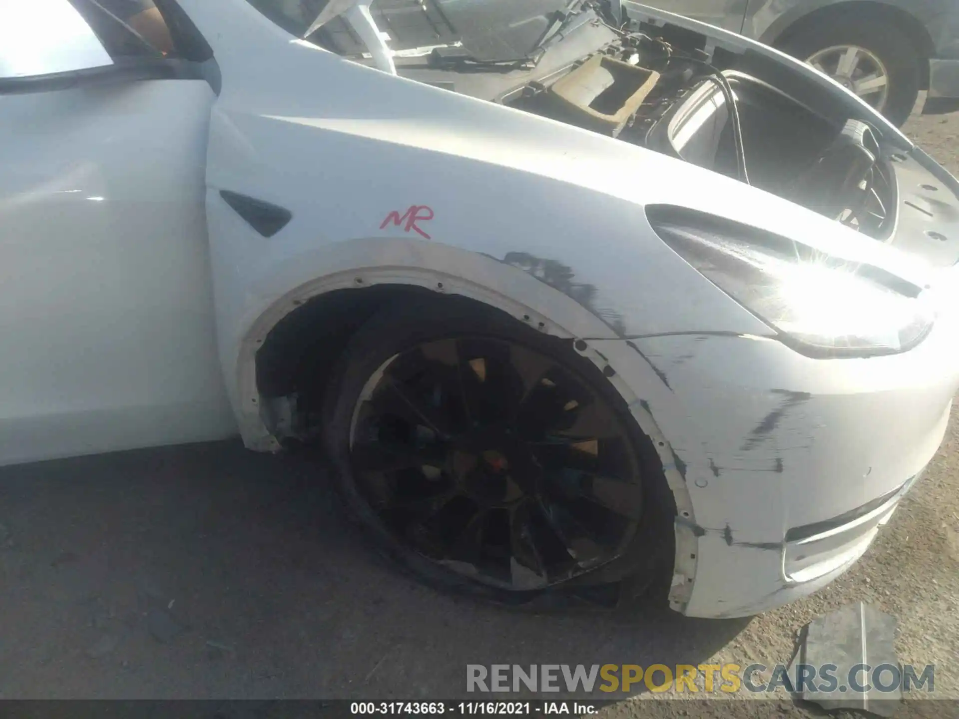 6 Photograph of a damaged car 5YJYGDEE0LF012813 TESLA MODEL Y 2020