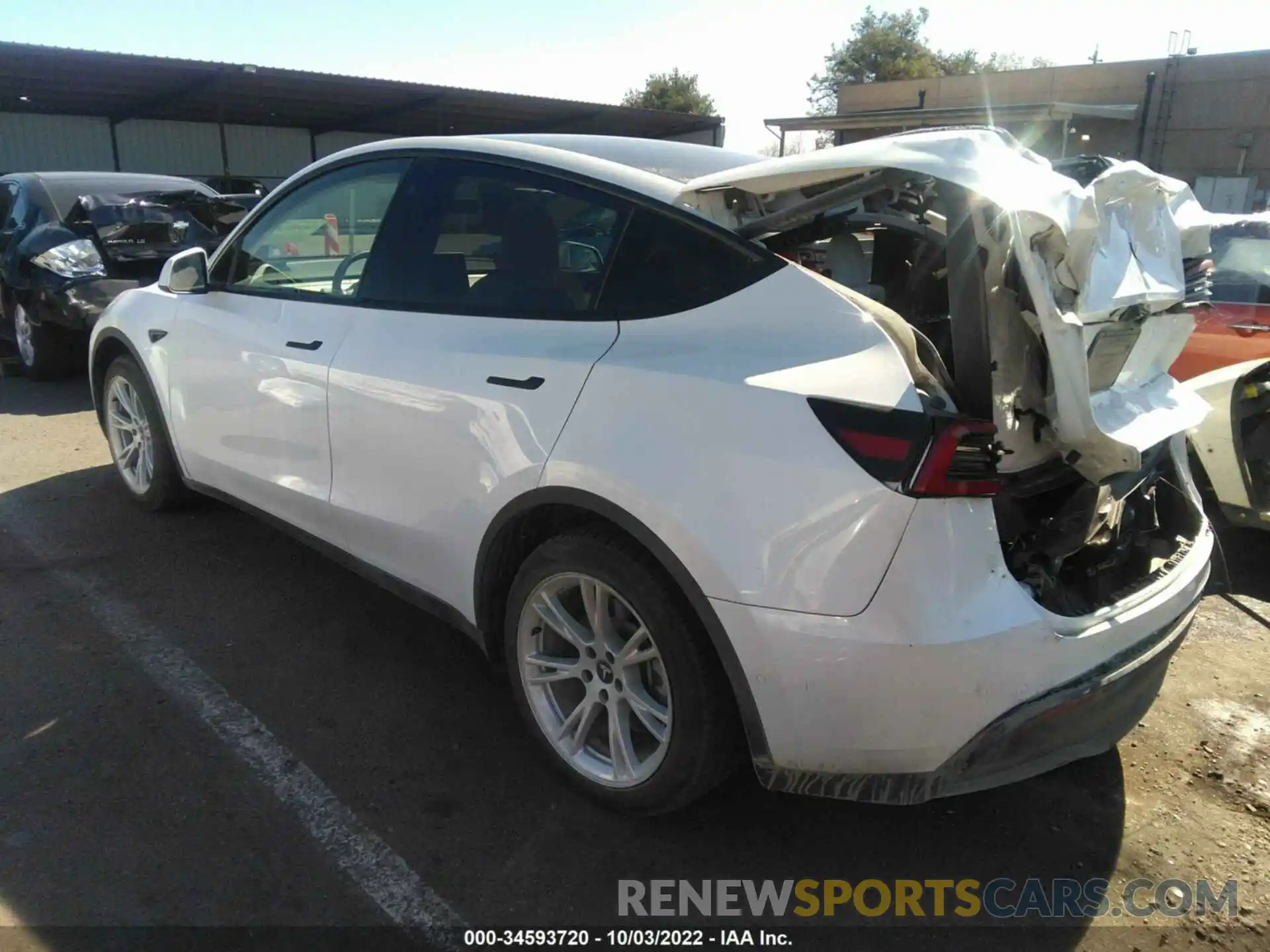 3 Photograph of a damaged car 5YJYGDEE0LF014688 TESLA MODEL Y 2020