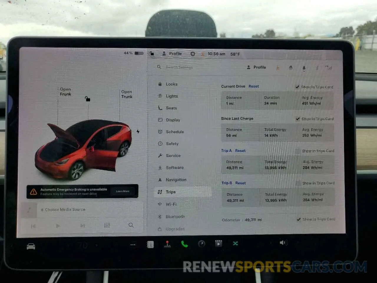 9 Photograph of a damaged car 5YJYGDEE0LF015324 TESLA MODEL Y 2020