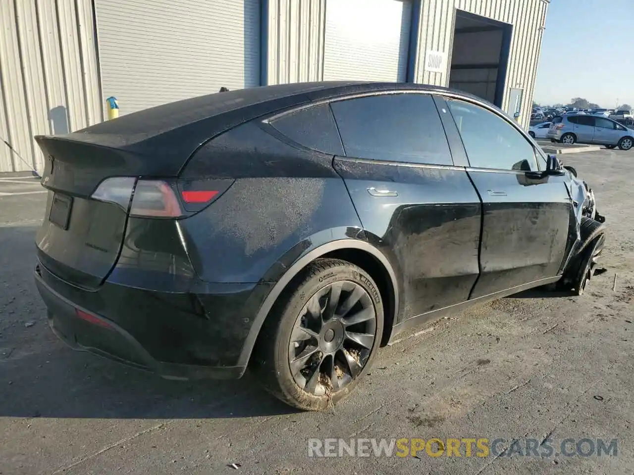 3 Photograph of a damaged car 5YJYGDEE0LF018286 TESLA MODEL Y 2020