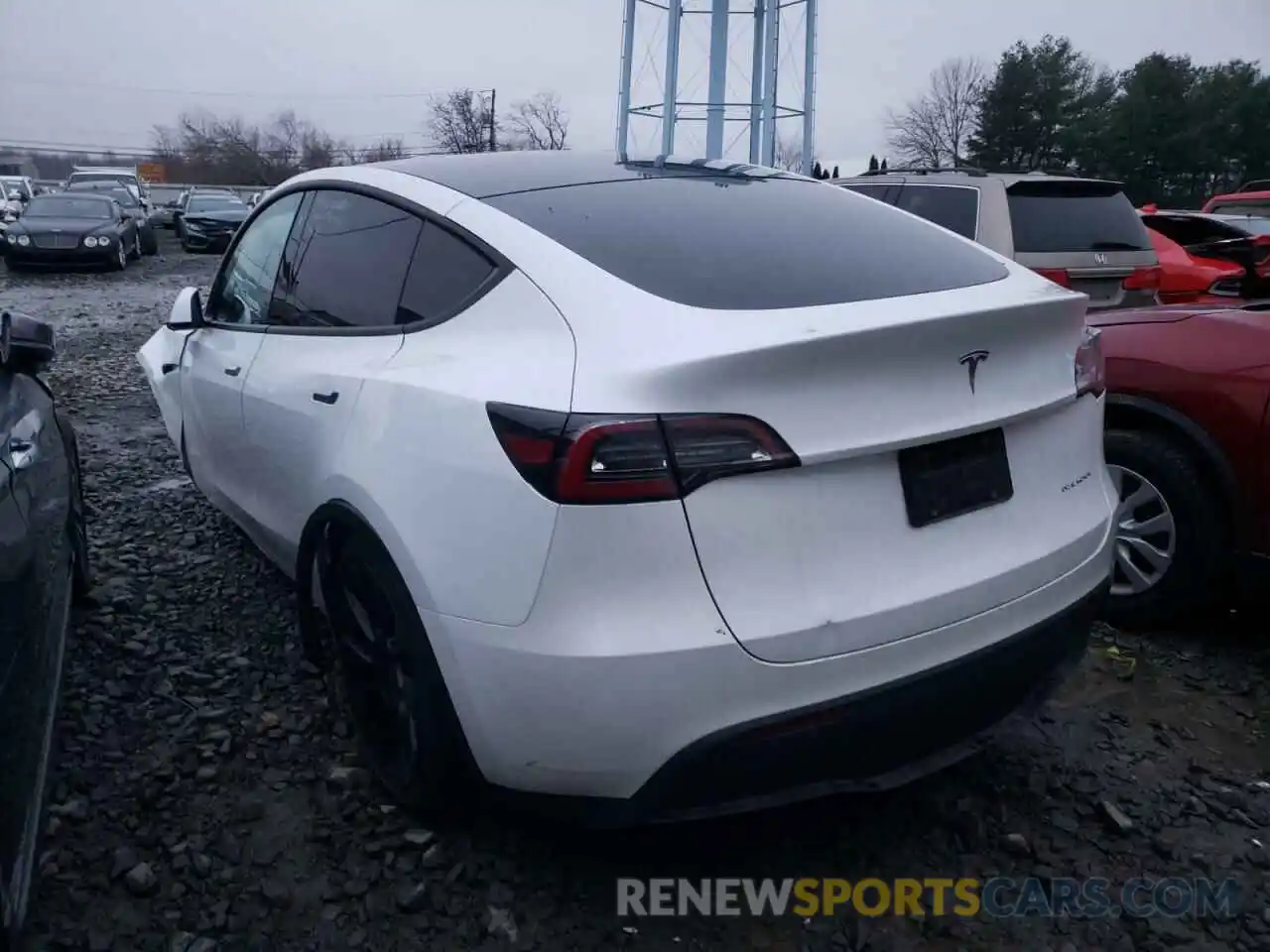 3 Photograph of a damaged car 5YJYGDEE0LF034052 TESLA MODEL Y 2020