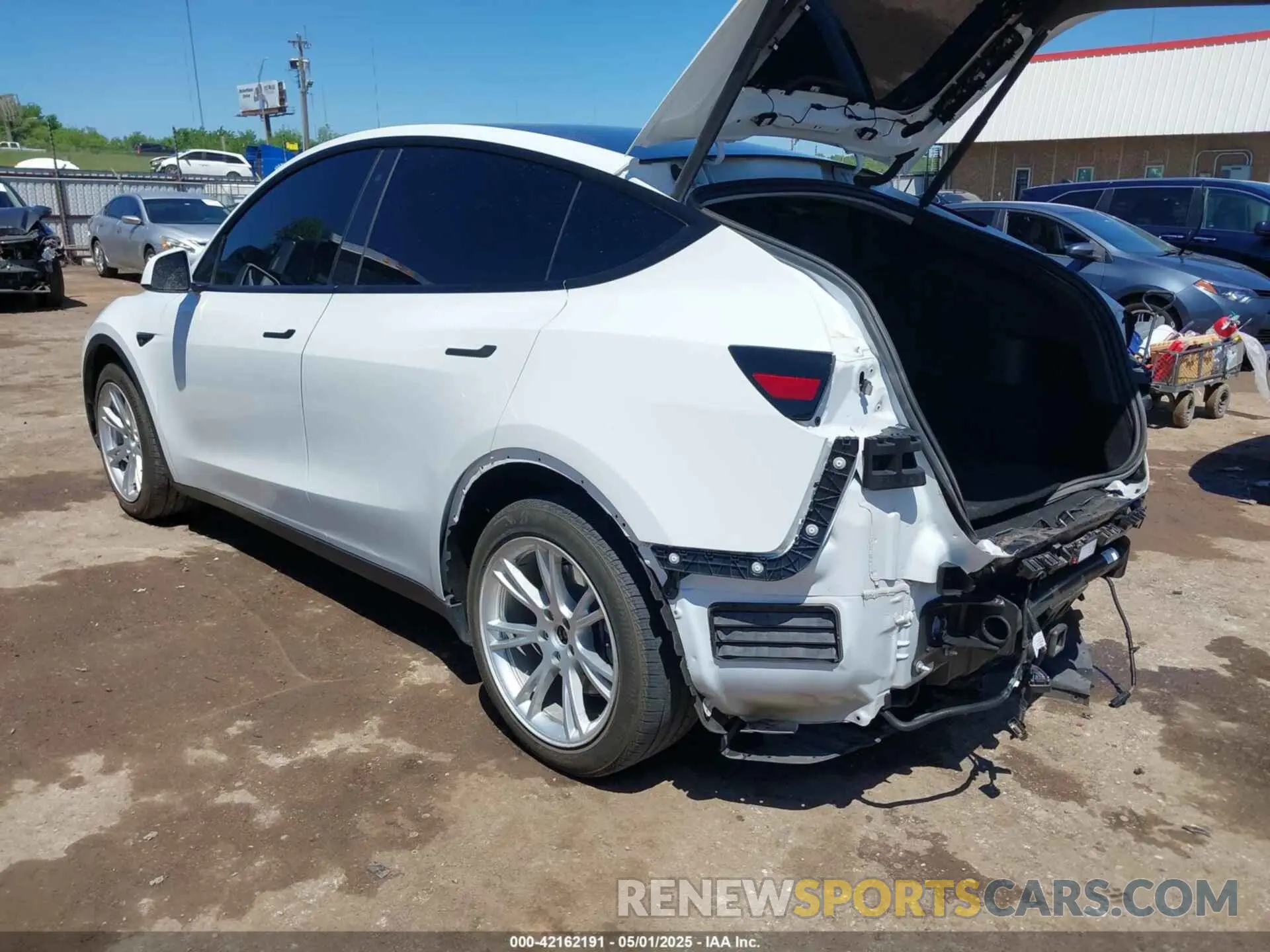 3 Photograph of a damaged car 5YJYGDEE0LF035248 TESLA MODEL Y 2020