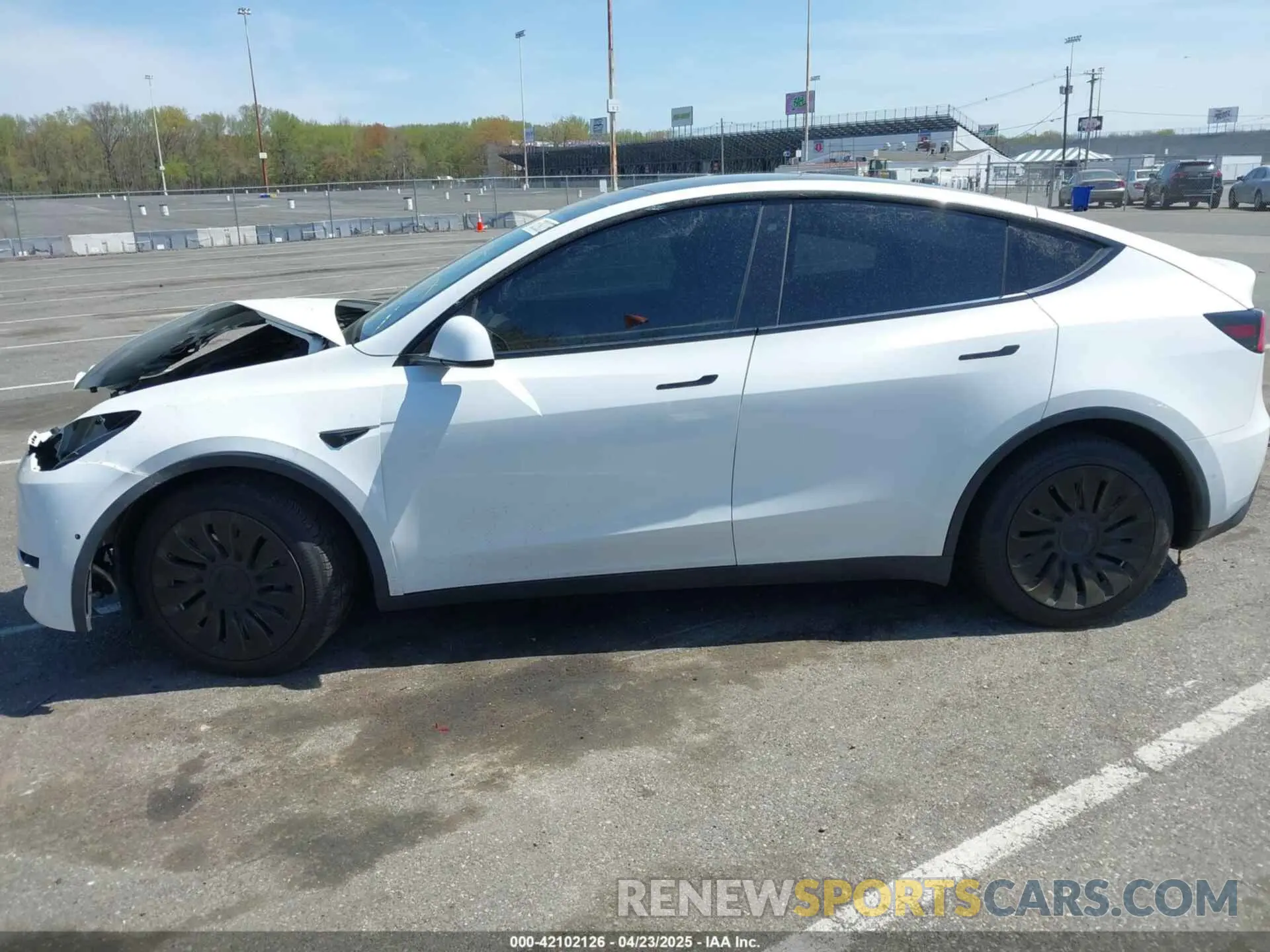 14 Photograph of a damaged car 5YJYGDEE0LF047030 TESLA MODEL Y 2020