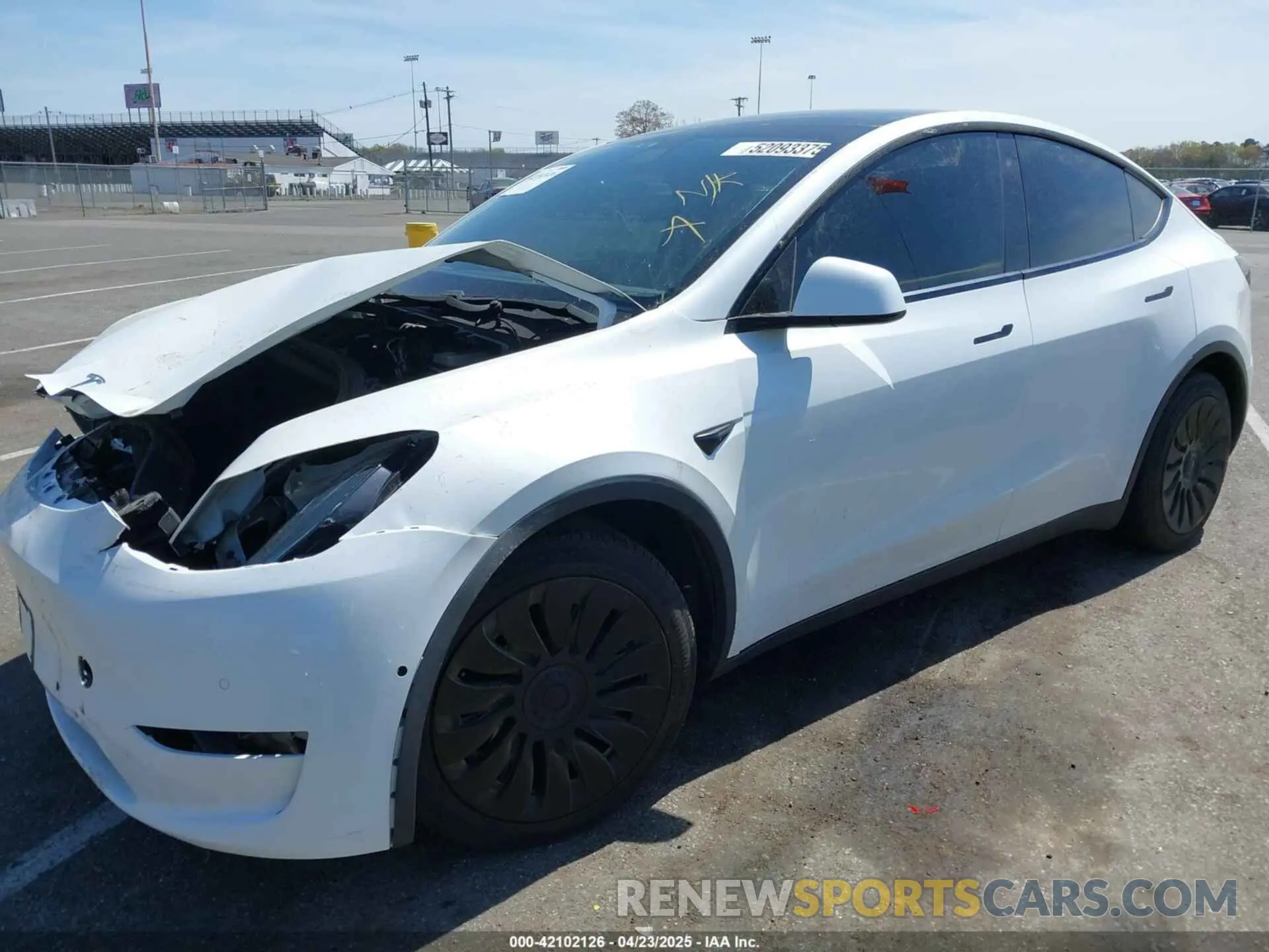 2 Photograph of a damaged car 5YJYGDEE0LF047030 TESLA MODEL Y 2020