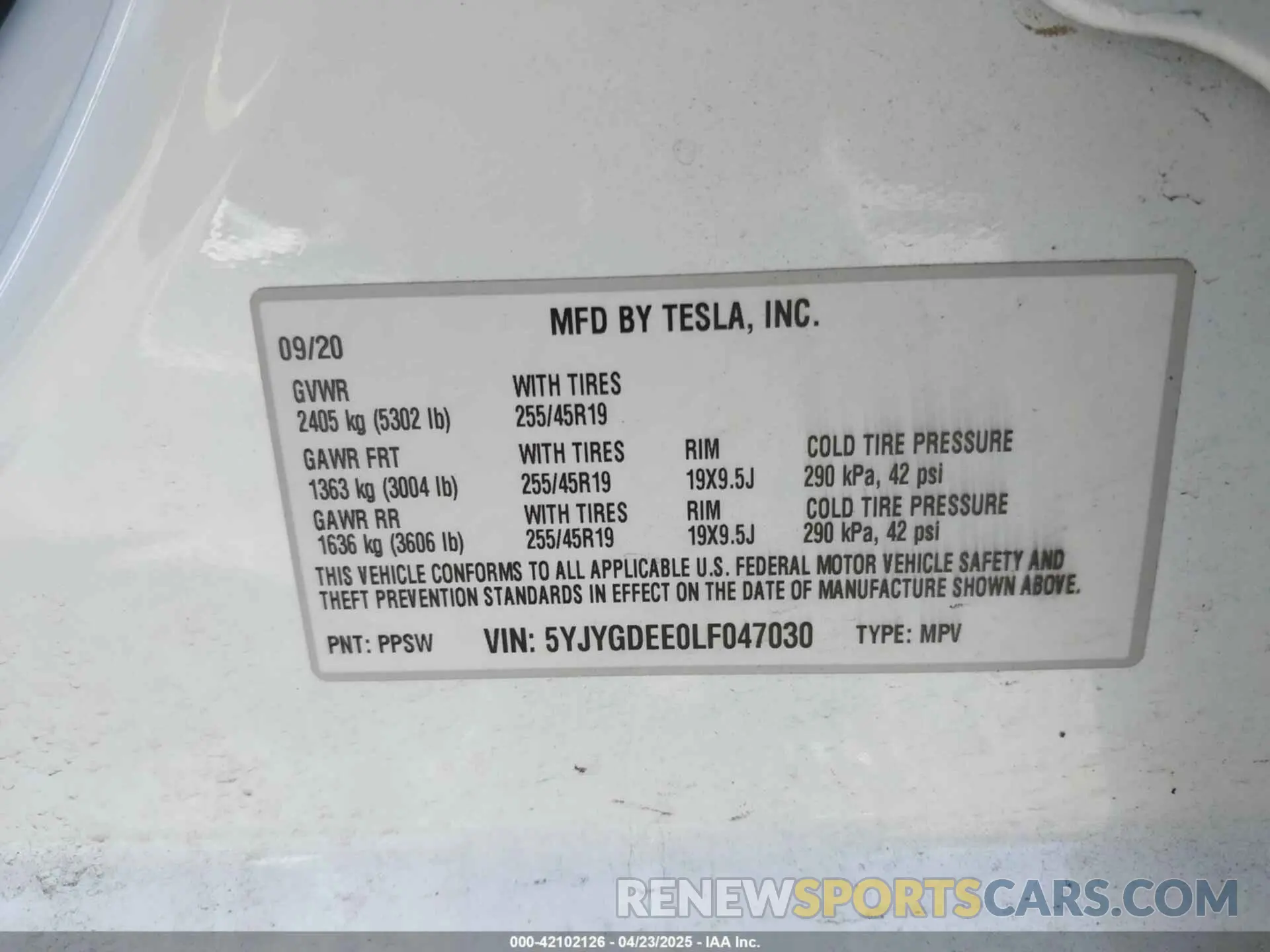 9 Photograph of a damaged car 5YJYGDEE0LF047030 TESLA MODEL Y 2020