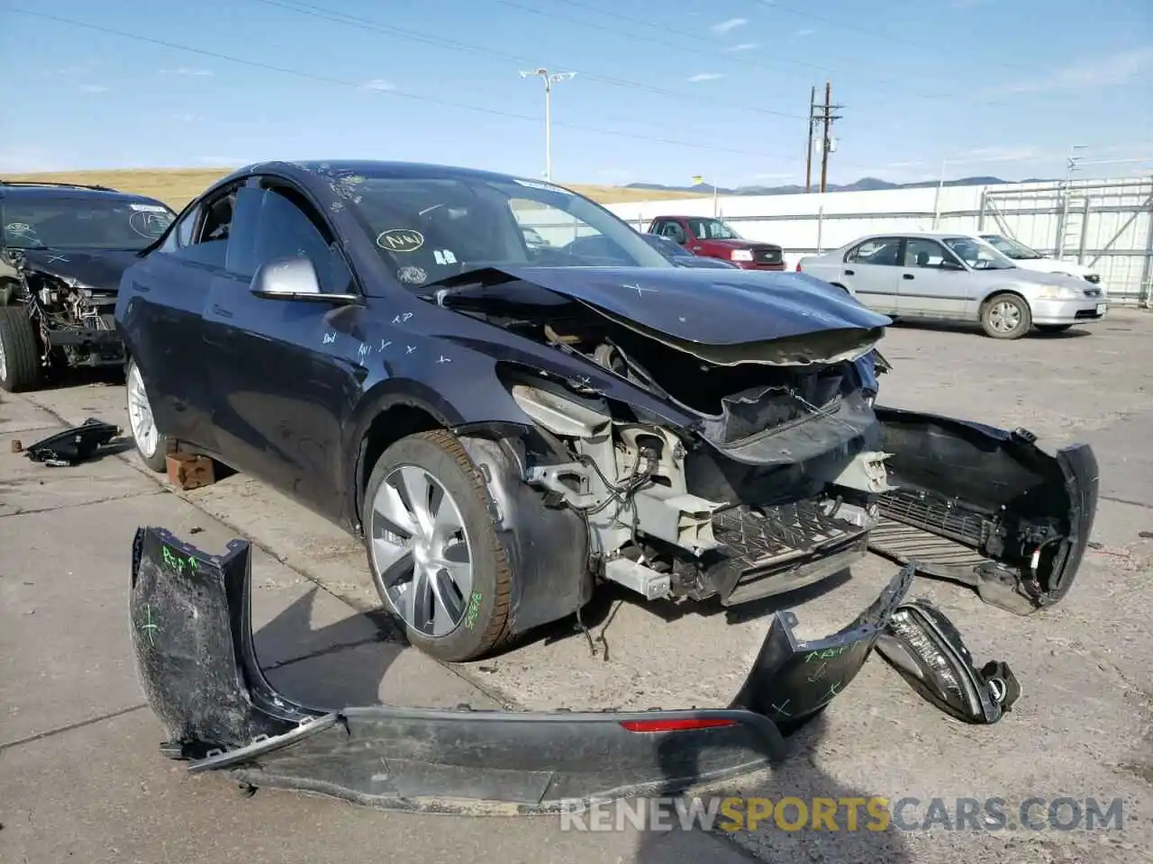 1 Photograph of a damaged car 5YJYGDEE0LF051479 TESLA MODEL Y 2020