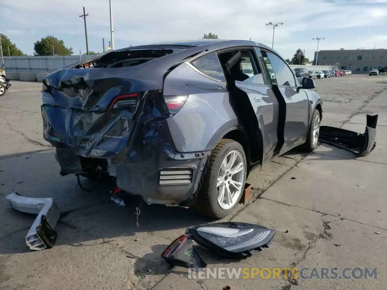 4 Photograph of a damaged car 5YJYGDEE0LF051479 TESLA MODEL Y 2020