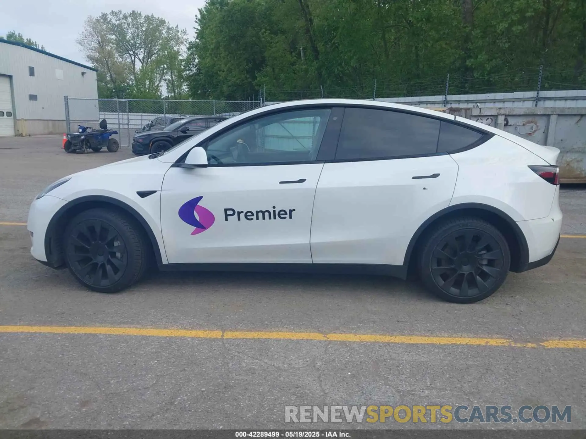 14 Photograph of a damaged car 5YJYGDEE1LF012853 TESLA MODEL Y 2020
