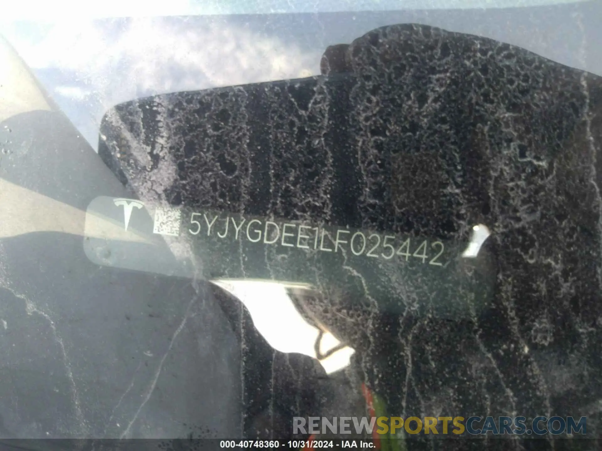 9 Photograph of a damaged car 5YJYGDEE1LF025442 TESLA MODEL Y 2020