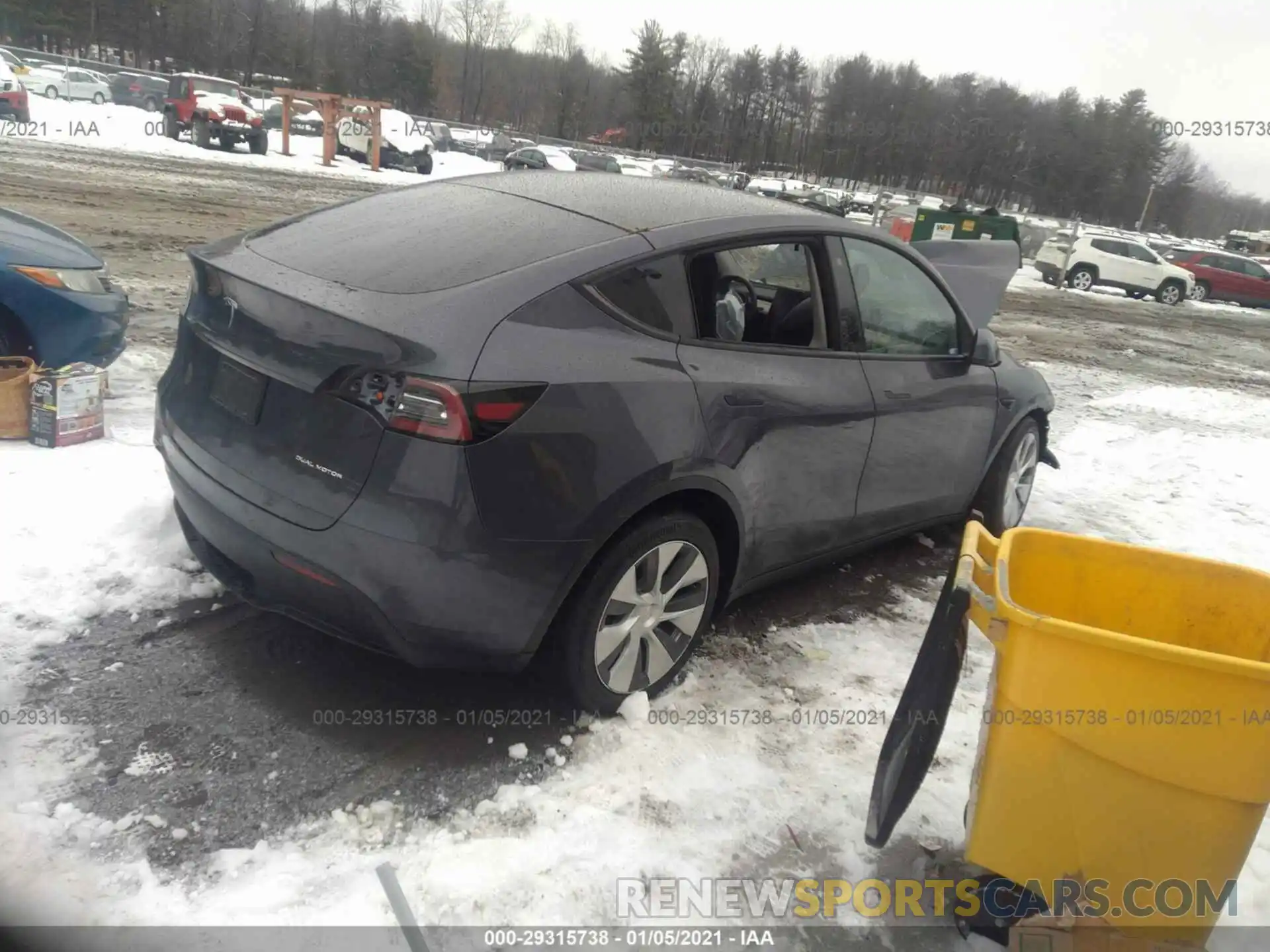 4 Photograph of a damaged car 5YJYGDEE1LF030057 TESLA MODEL Y 2020