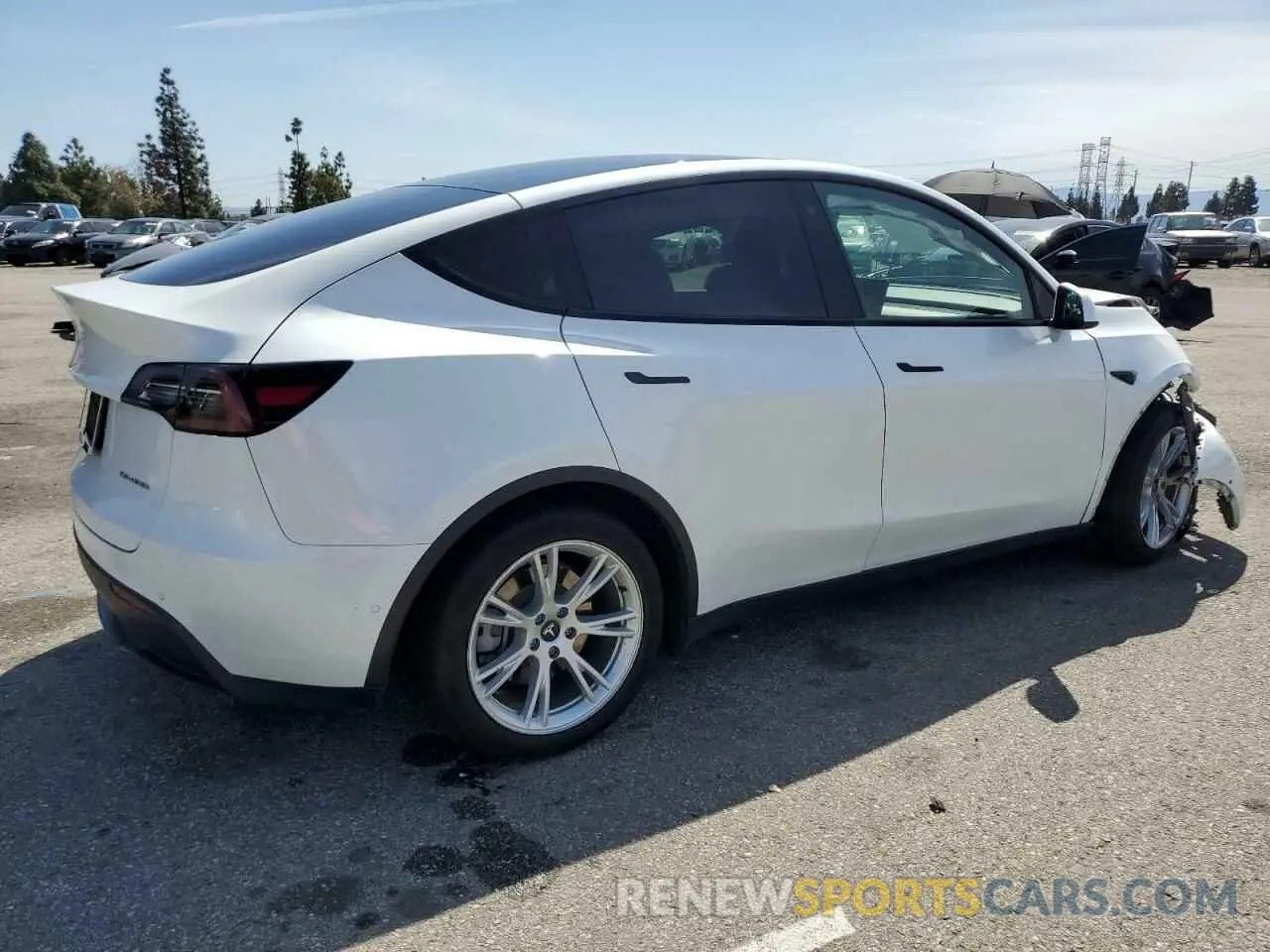 3 Photograph of a damaged car 5YJYGDEE1LF031953 TESLA MODEL Y 2020