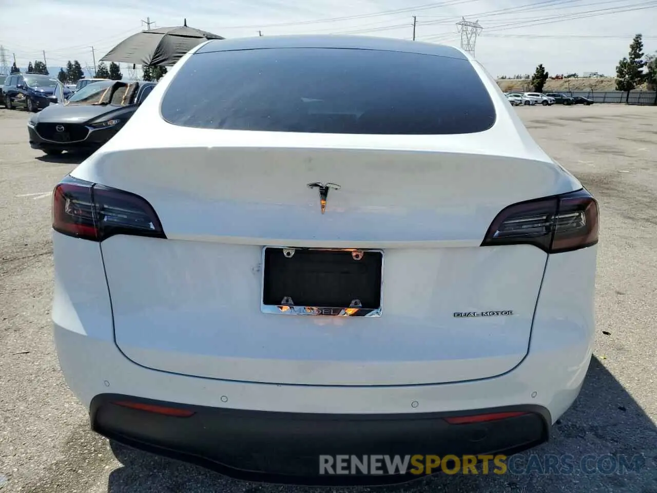 6 Photograph of a damaged car 5YJYGDEE1LF031953 TESLA MODEL Y 2020