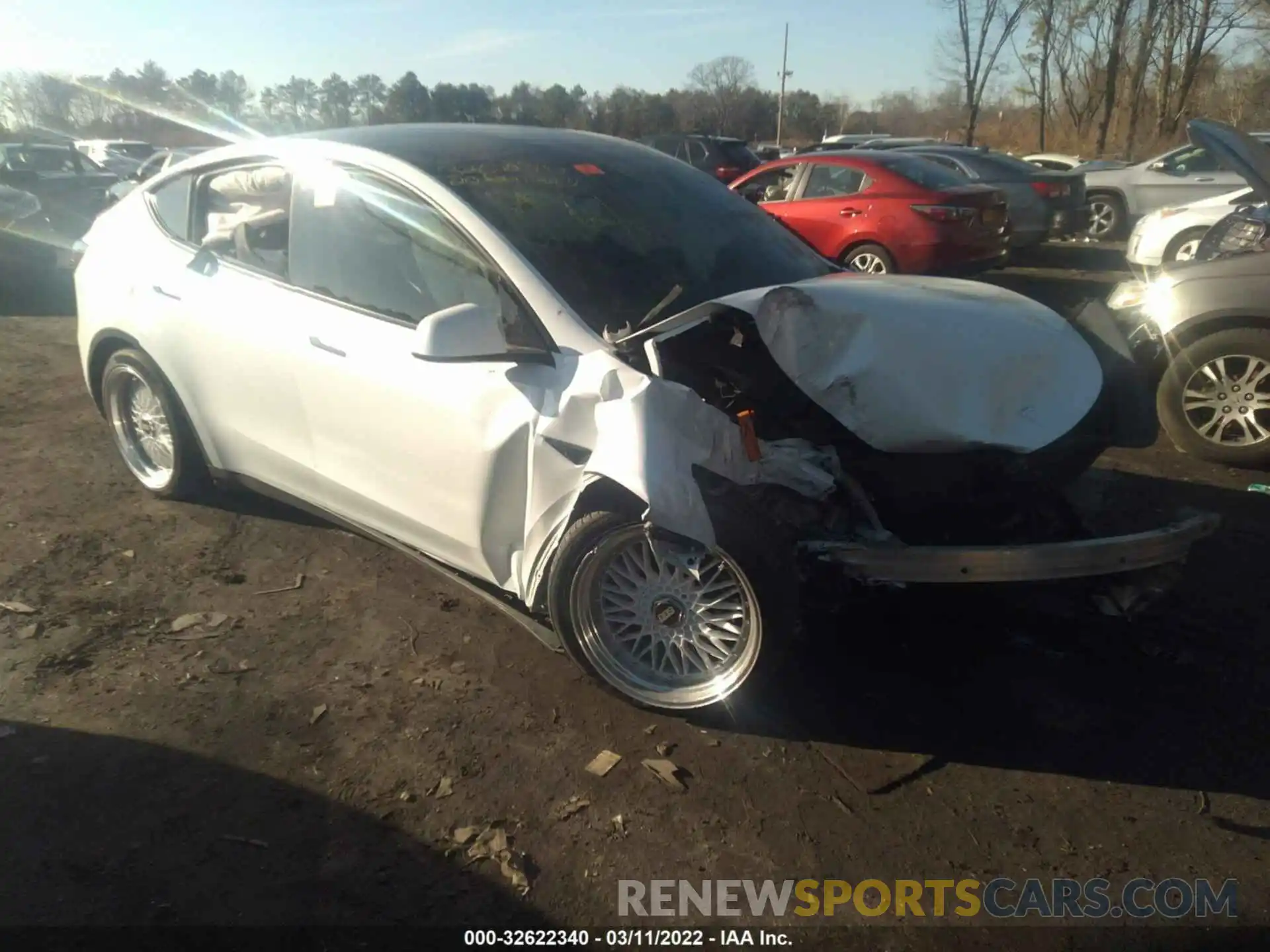 1 Photograph of a damaged car 5YJYGDEE1LF038305 TESLA MODEL Y 2020