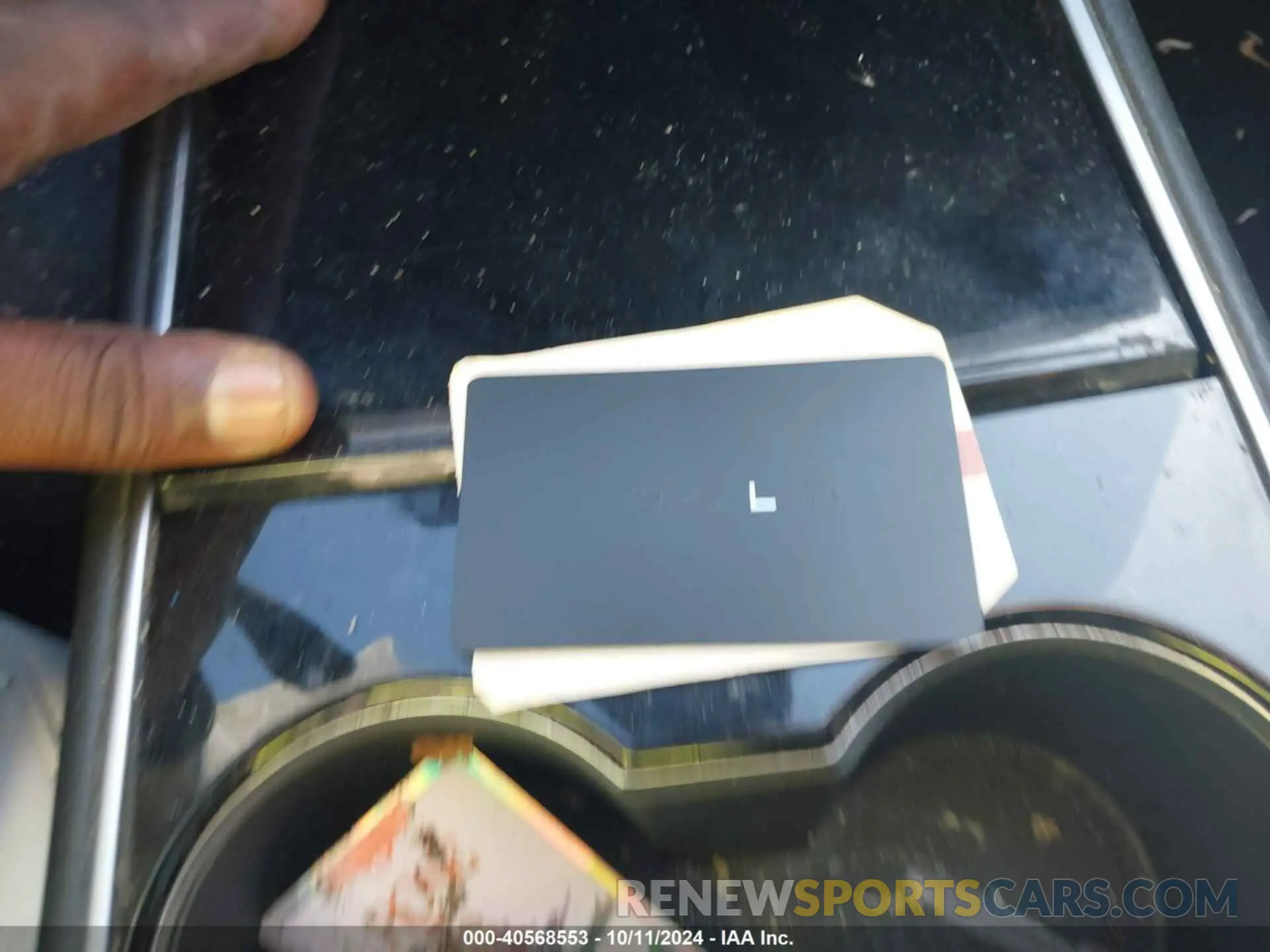 11 Photograph of a damaged car 5YJYGDEE1LF040491 TESLA MODEL Y 2020