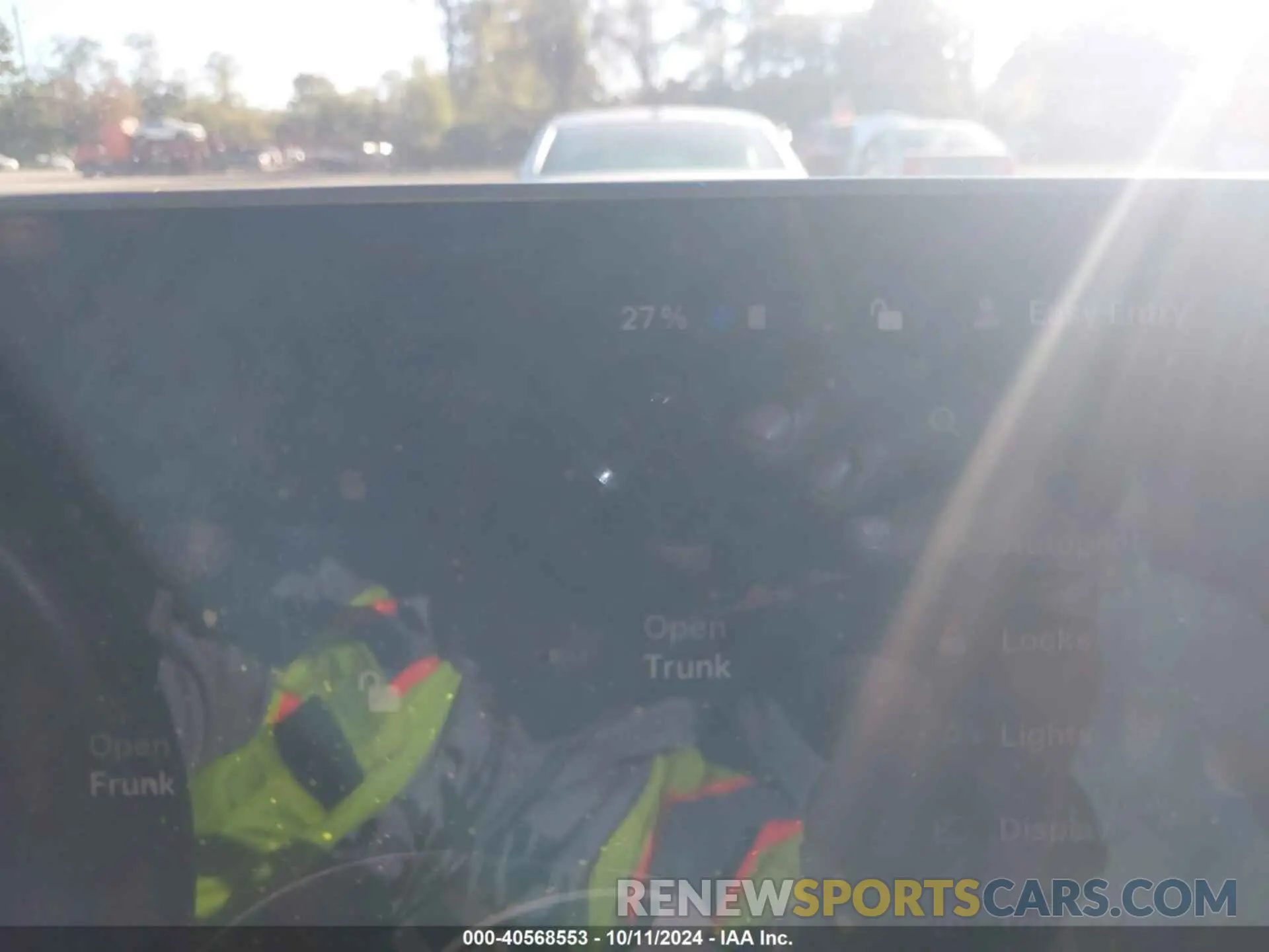 17 Photograph of a damaged car 5YJYGDEE1LF040491 TESLA MODEL Y 2020