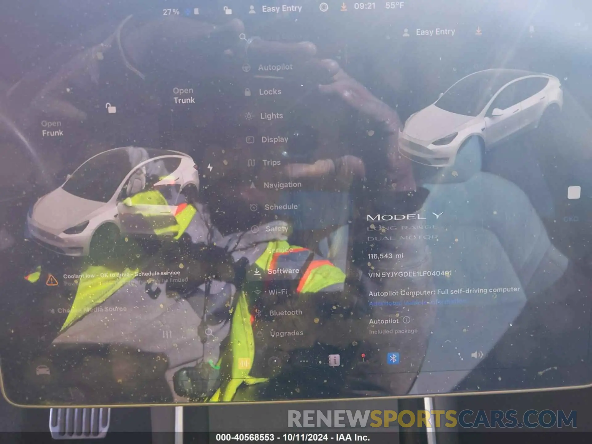 18 Photograph of a damaged car 5YJYGDEE1LF040491 TESLA MODEL Y 2020
