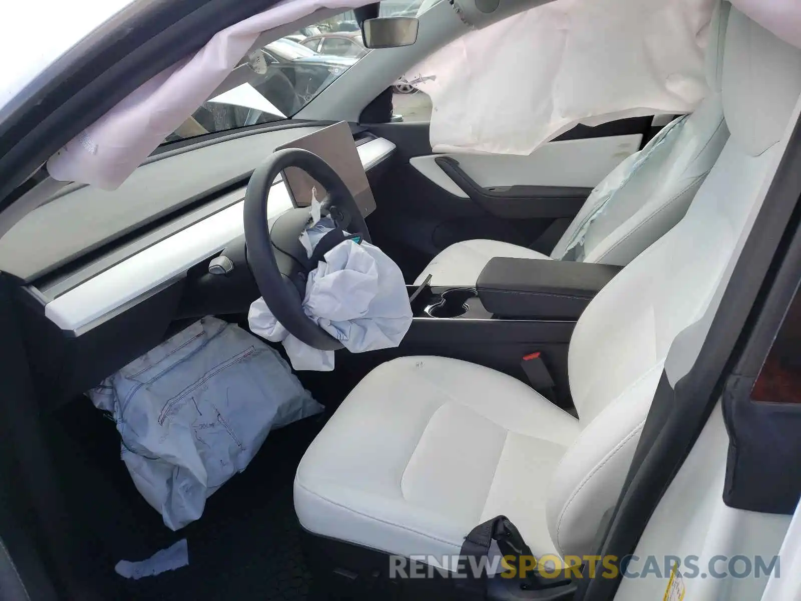 5 Photograph of a damaged car 5YJYGDEE1LF042709 TESLA MODEL Y 2020