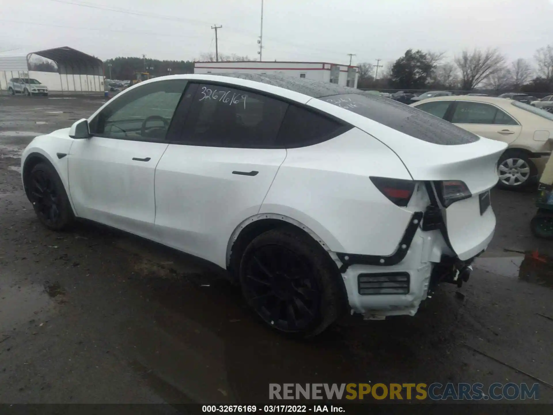 3 Photograph of a damaged car 5YJYGDEE1LF045576 TESLA MODEL Y 2020