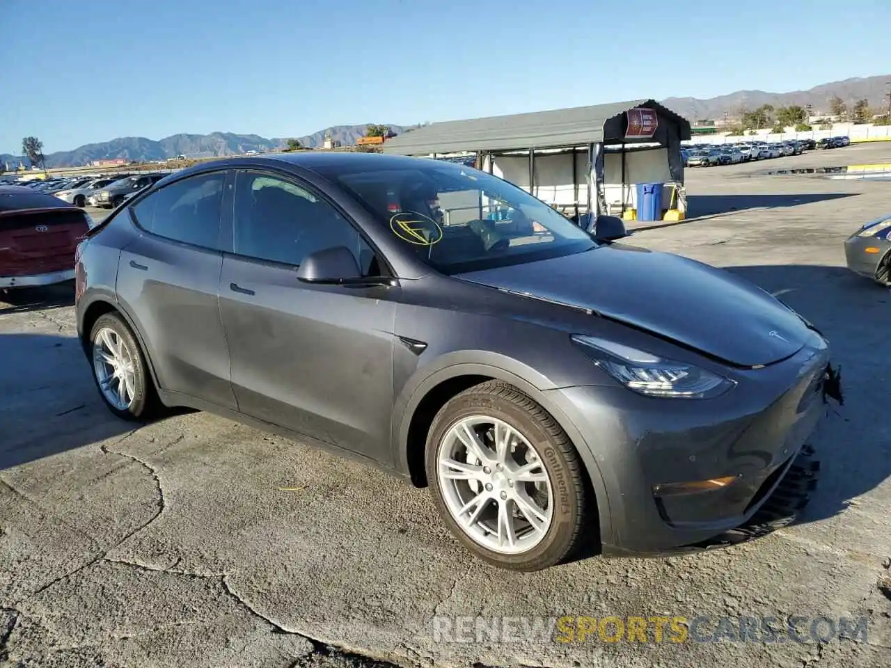 1 Photograph of a damaged car 5YJYGDEE1LF052253 TESLA MODEL Y 2020