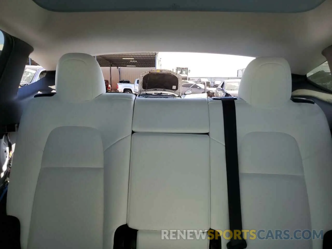 10 Photograph of a damaged car 5YJYGDEE1LF053483 TESLA MODEL Y 2020