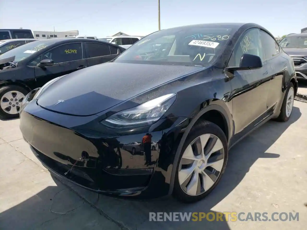 2 Photograph of a damaged car 5YJYGDEE1LF057680 TESLA MODEL Y 2020