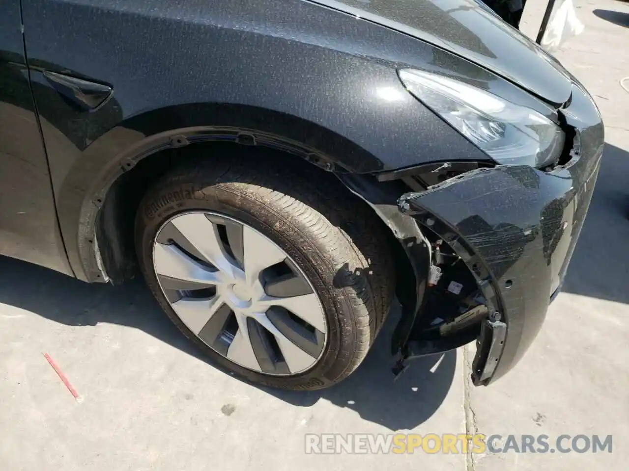 9 Photograph of a damaged car 5YJYGDEE1LF057680 TESLA MODEL Y 2020