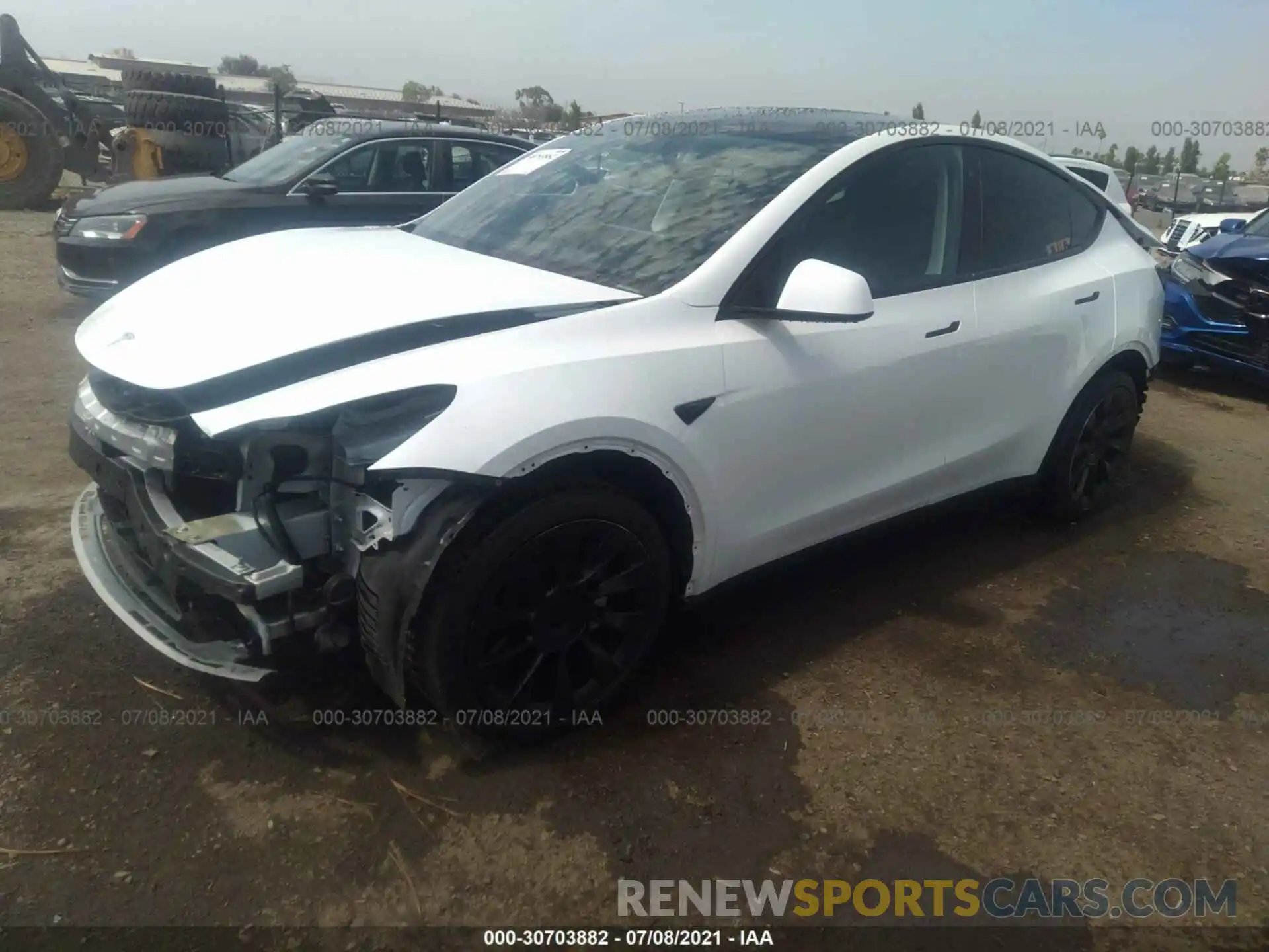 2 Photograph of a damaged car 5YJYGDEE1LF058361 TESLA MODEL Y 2020