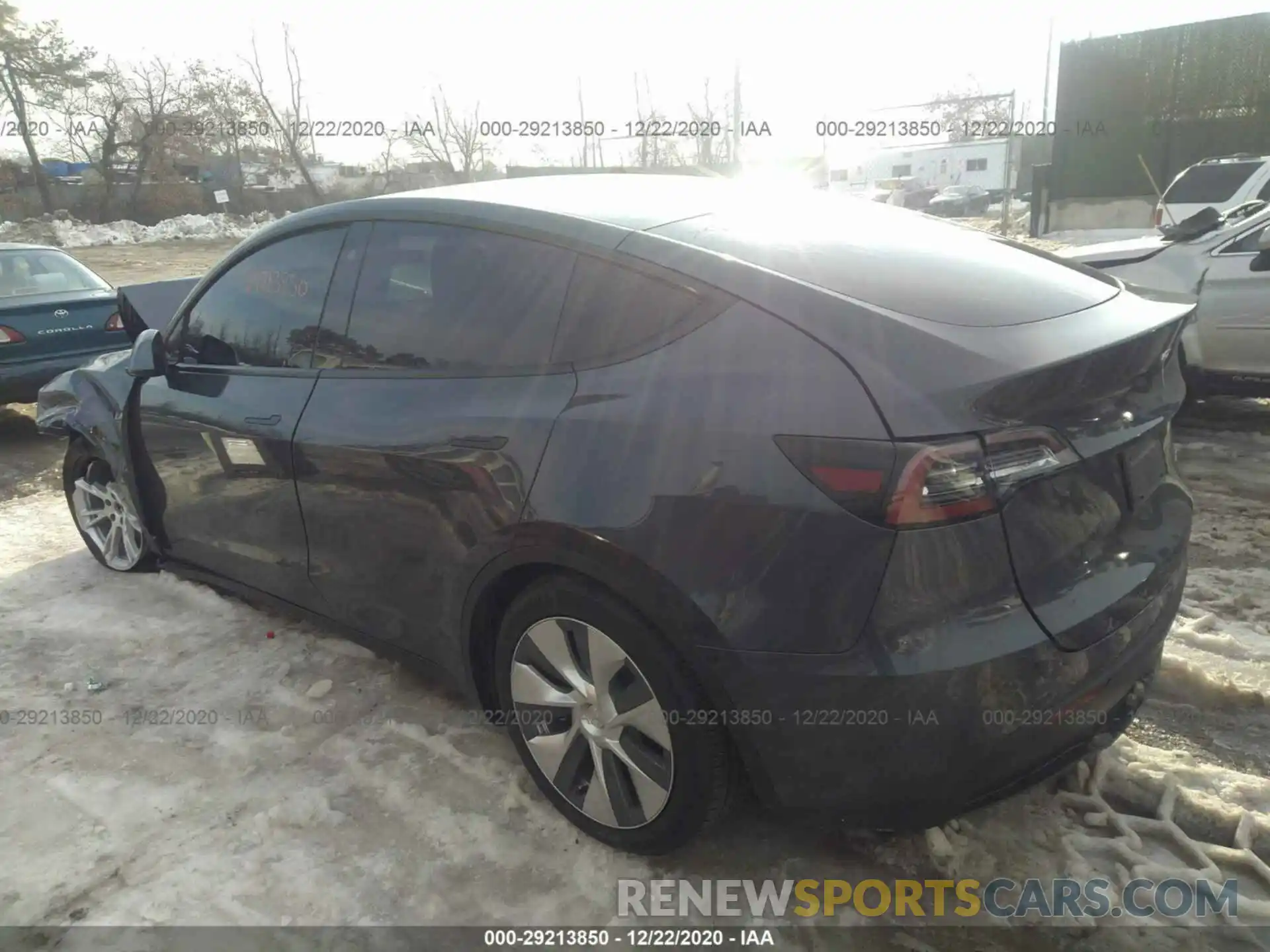 3 Photograph of a damaged car 5YJYGDEE2LF006835 TESLA MODEL Y 2020