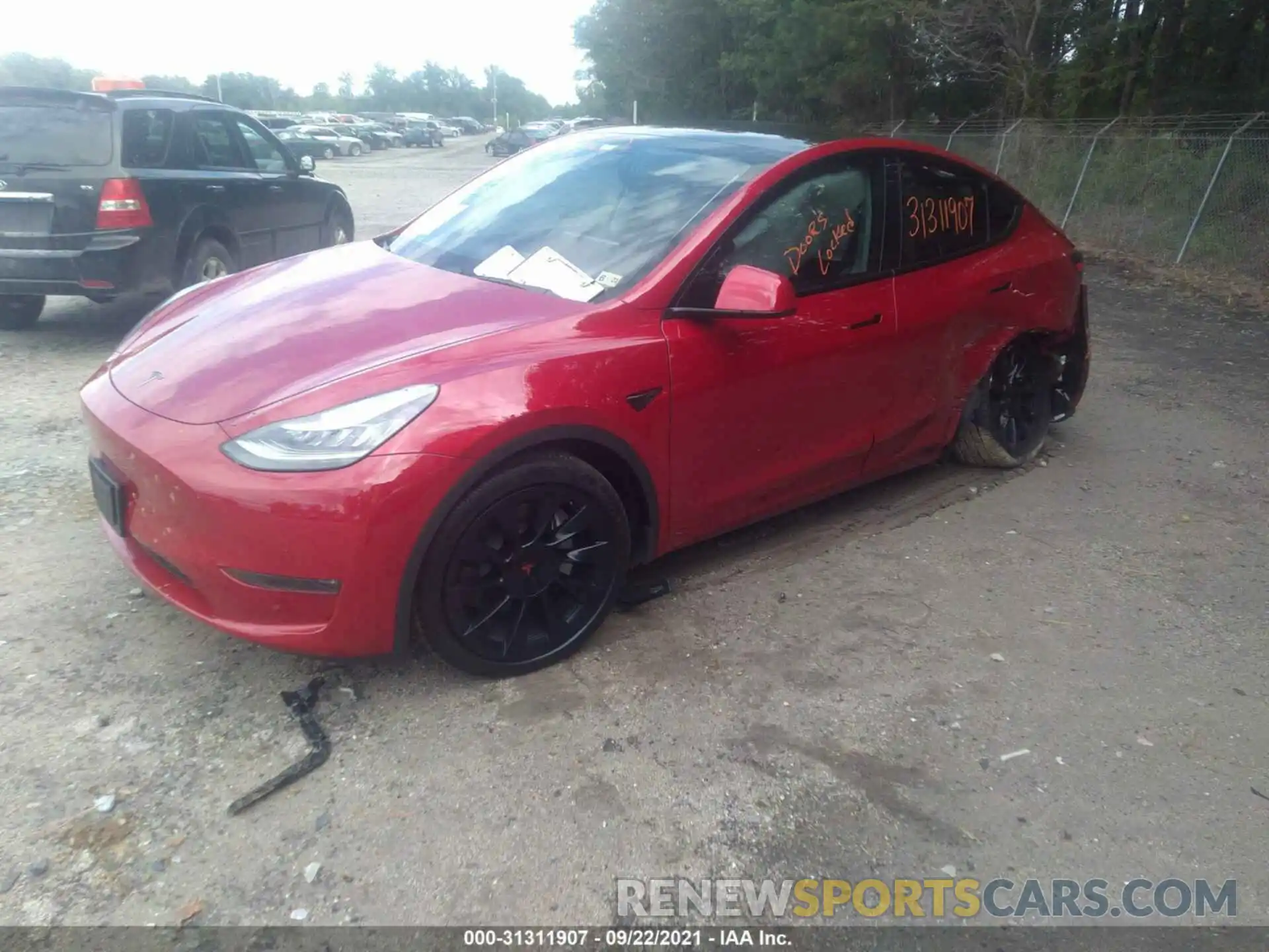 2 Photograph of a damaged car 5YJYGDEE2LF008262 TESLA MODEL Y 2020