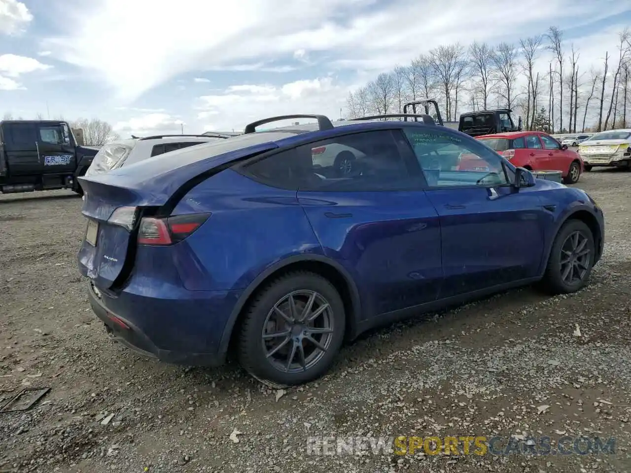 3 Photograph of a damaged car 5YJYGDEE2LF013431 TESLA MODEL Y 2020