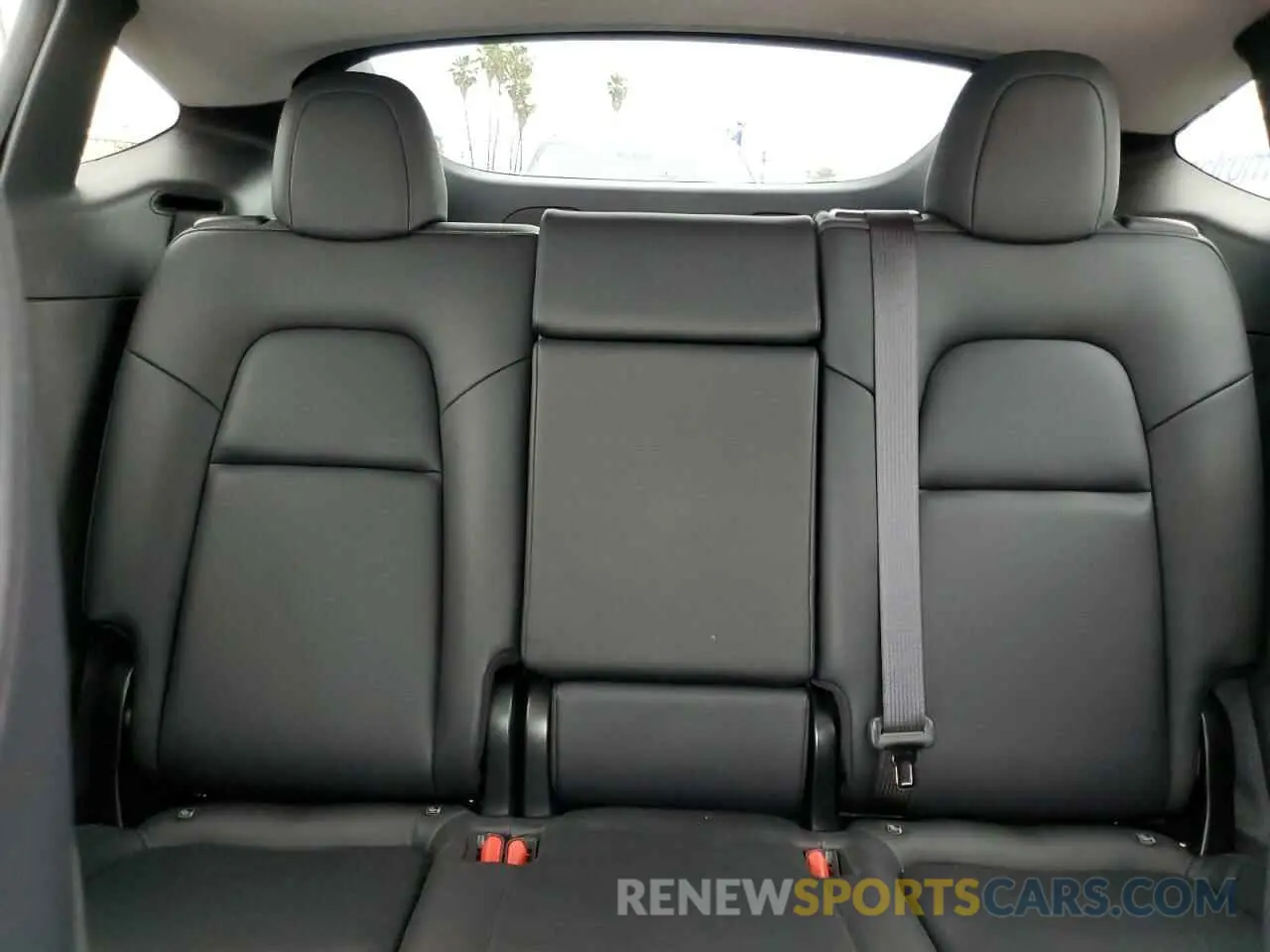 10 Photograph of a damaged car 5YJYGDEE2LF018466 TESLA MODEL Y 2020