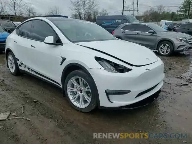 11 Photograph of a damaged car 5YJYGDEE2LF019133 TESLA MODEL Y 2020