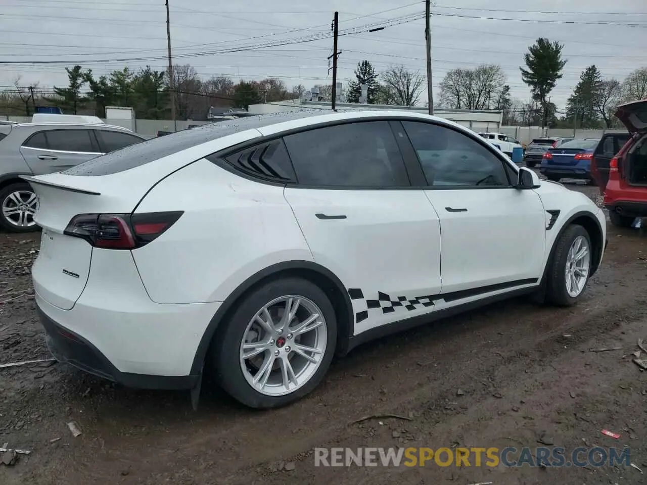 3 Photograph of a damaged car 5YJYGDEE2LF019133 TESLA MODEL Y 2020